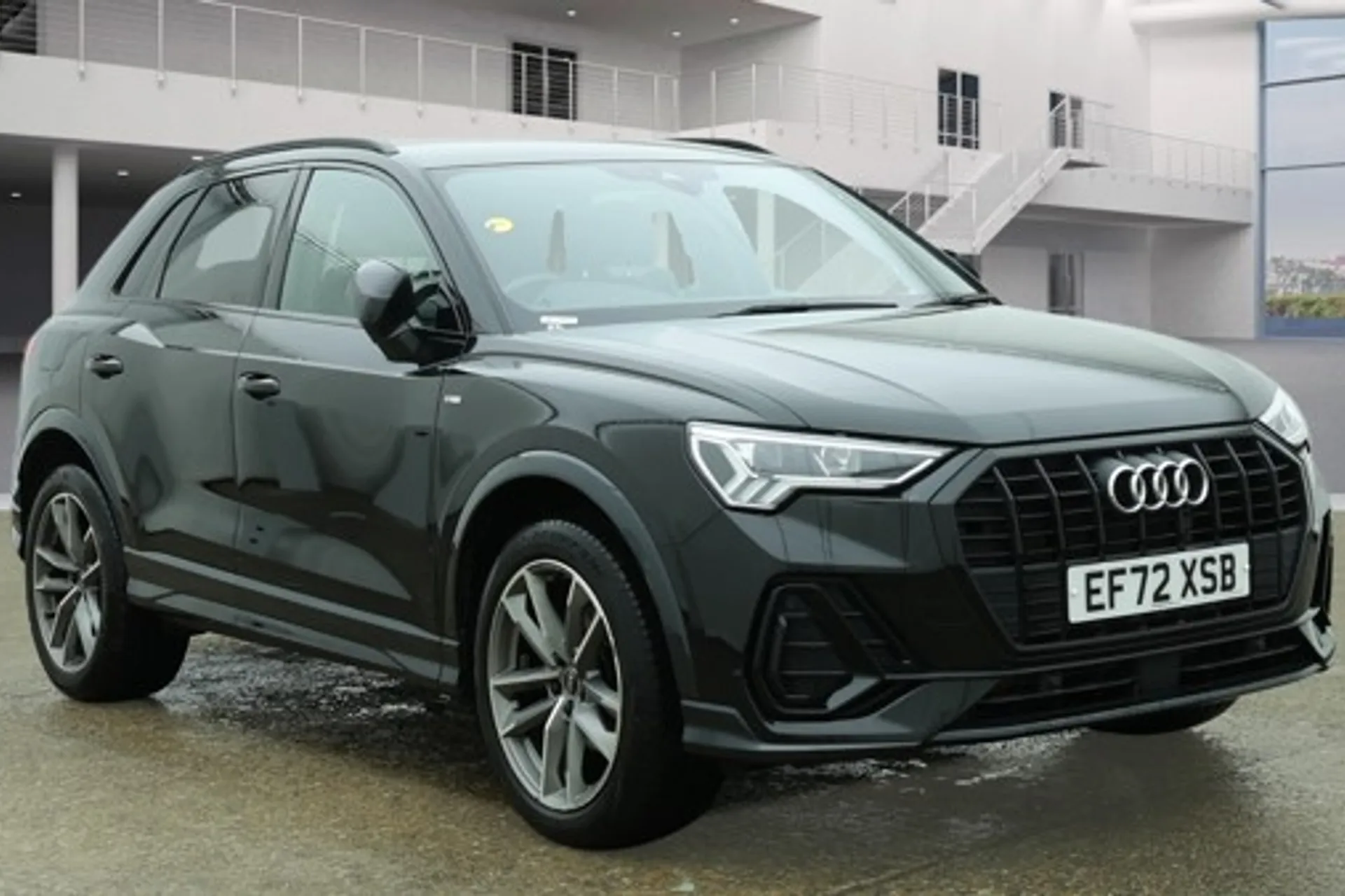 Audi Q3 focused image