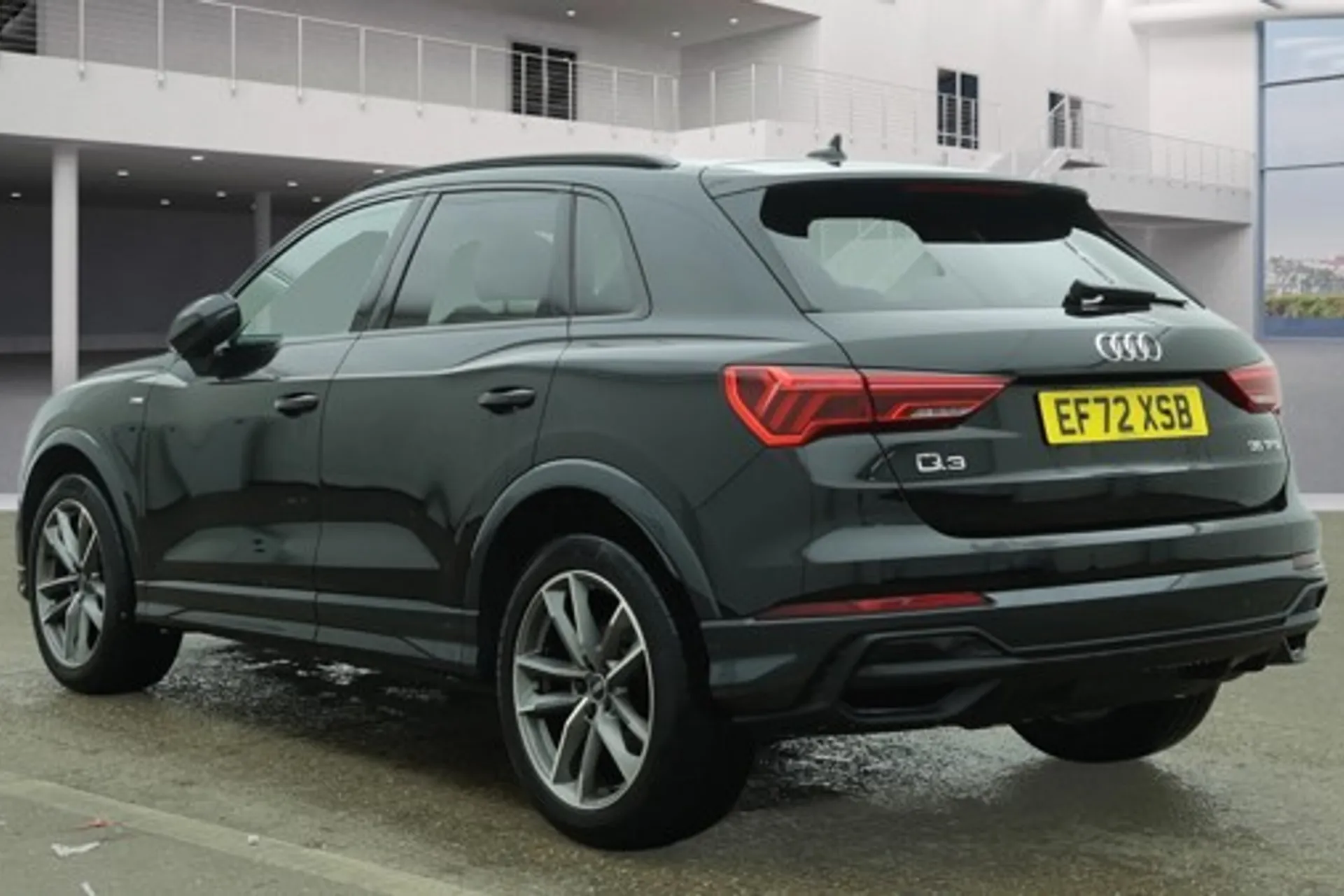 Audi Q3 thumbnail image number 5
