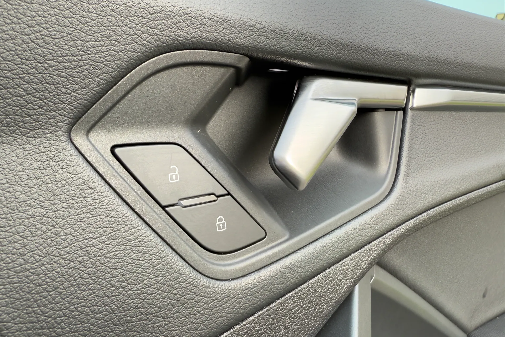 Audi Q3 thumbnail image number 59