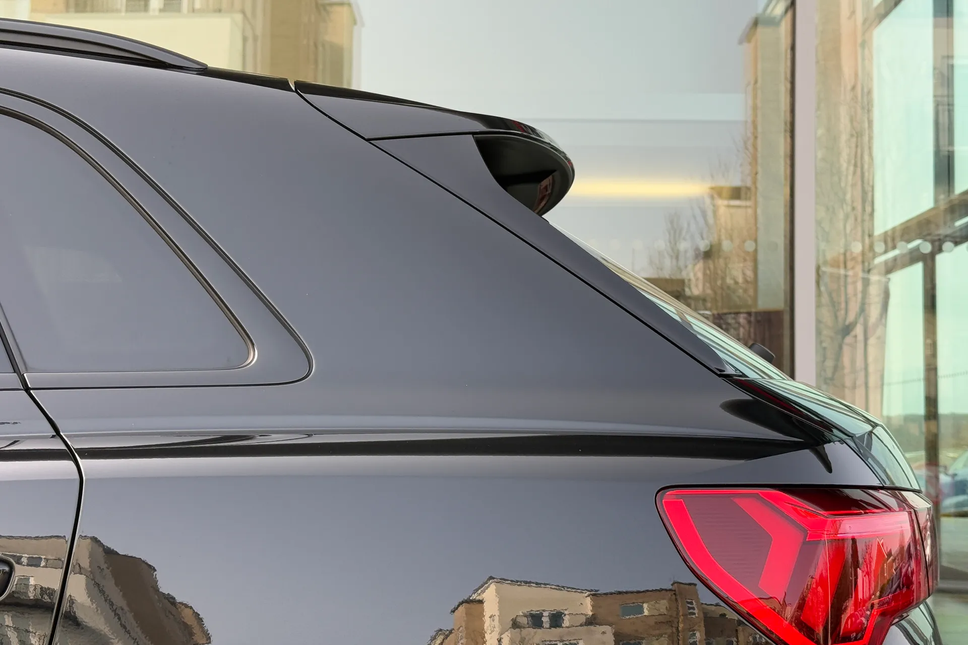 Audi Q3 thumbnail image number 50