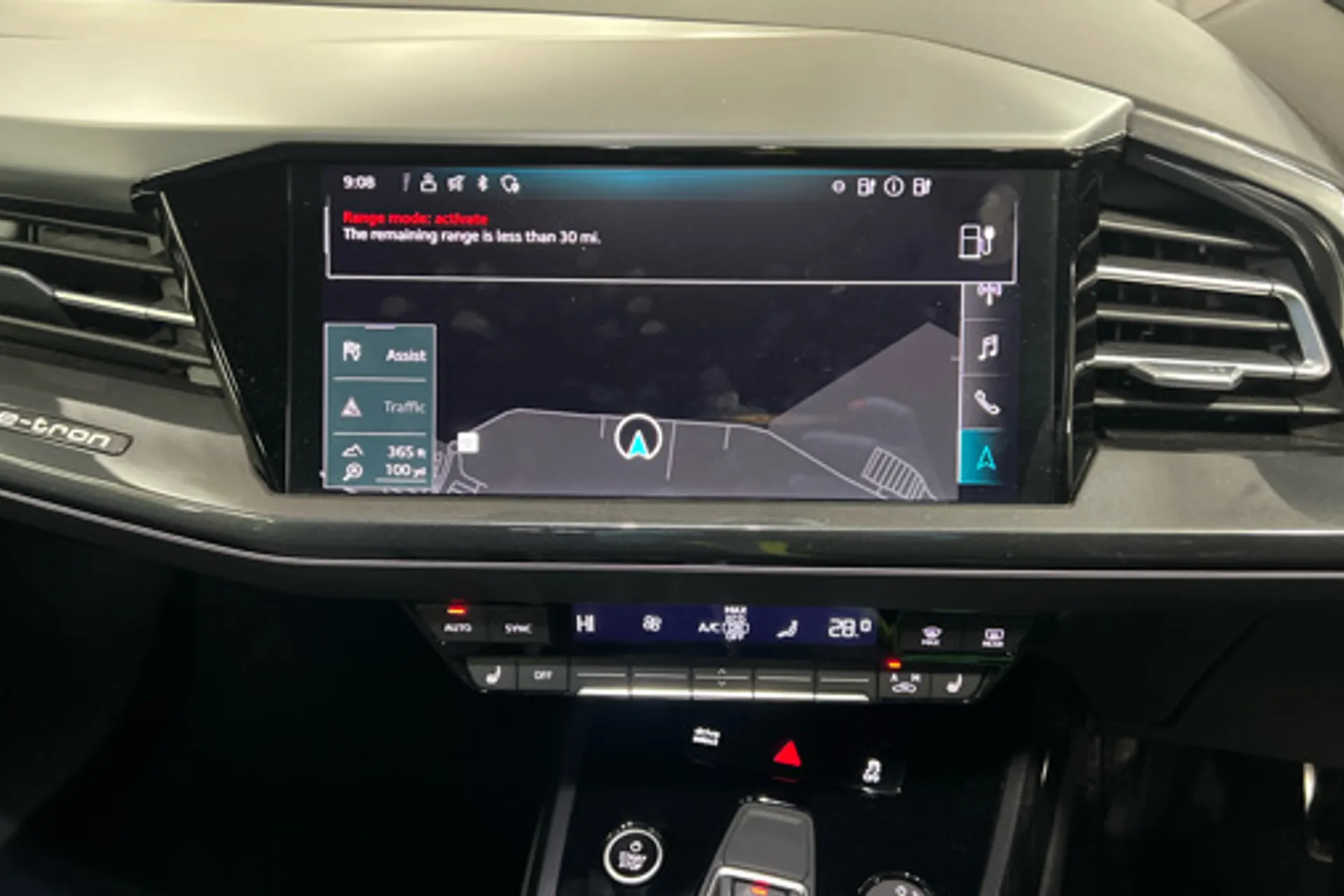 Audi Q4 thumbnail image number 2