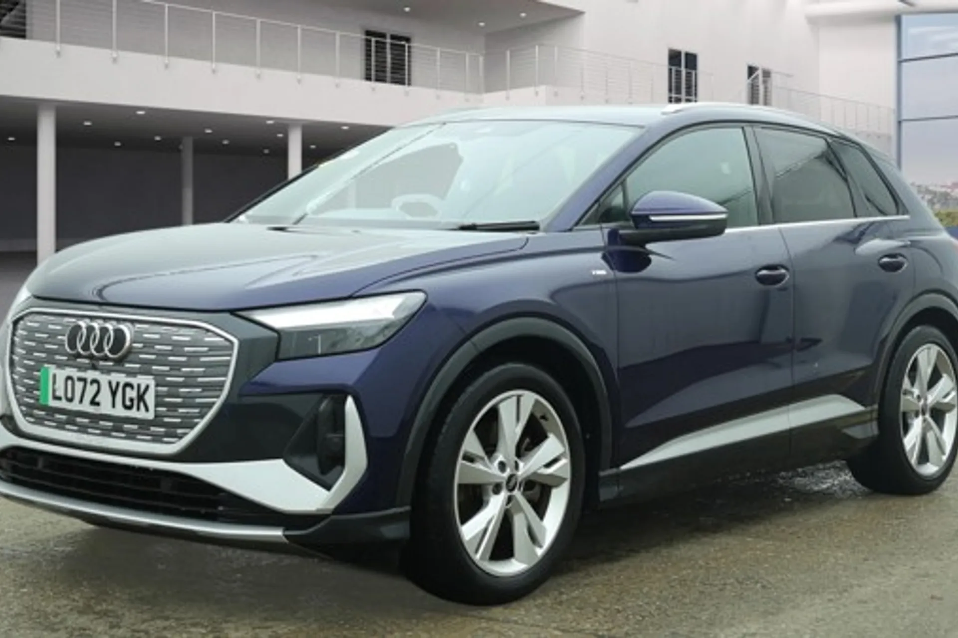 Audi Q4 thumbnail image number 5