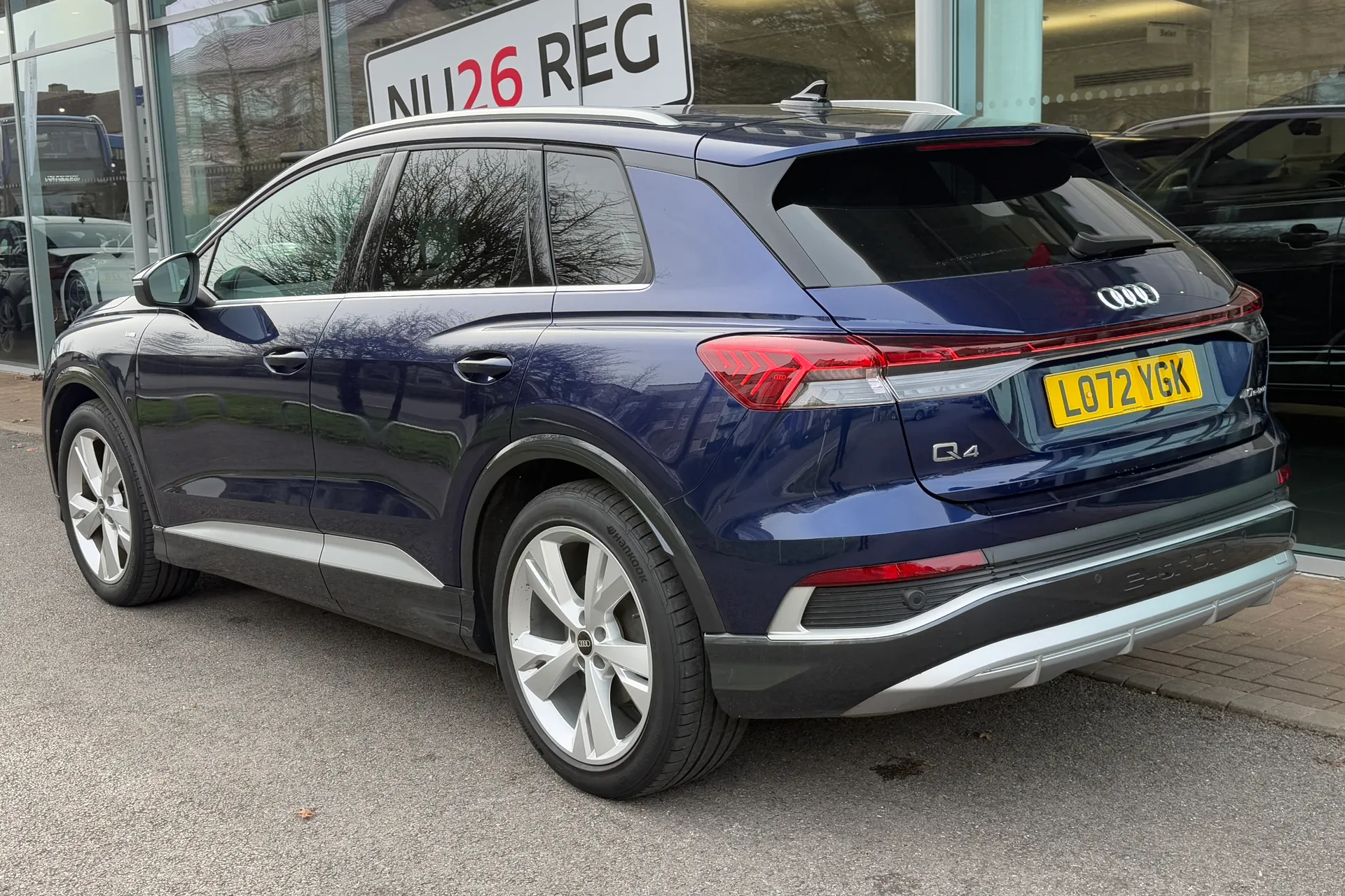 Audi Q4 thumbnail image number 9