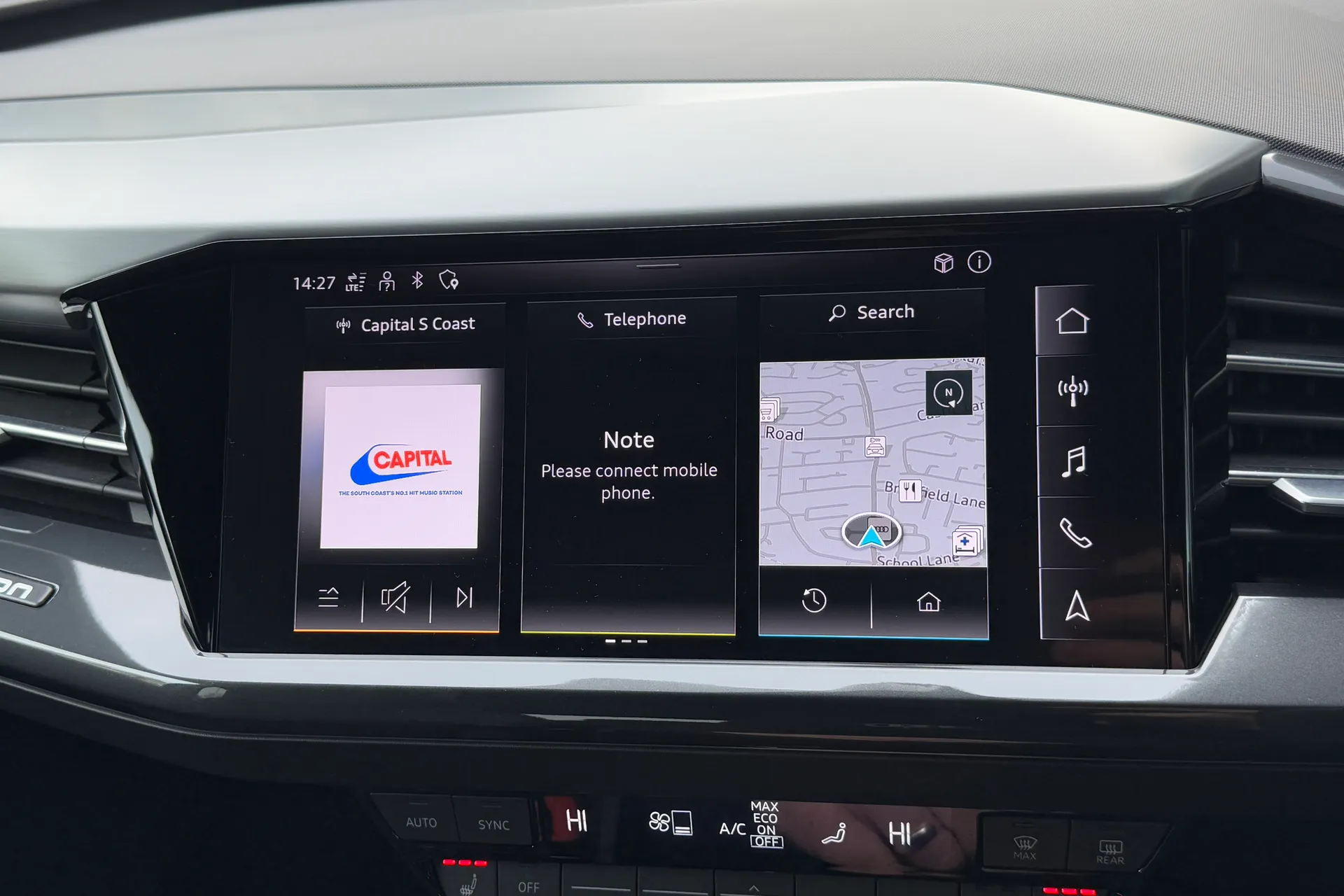 Audi Q4 thumbnail image number 30