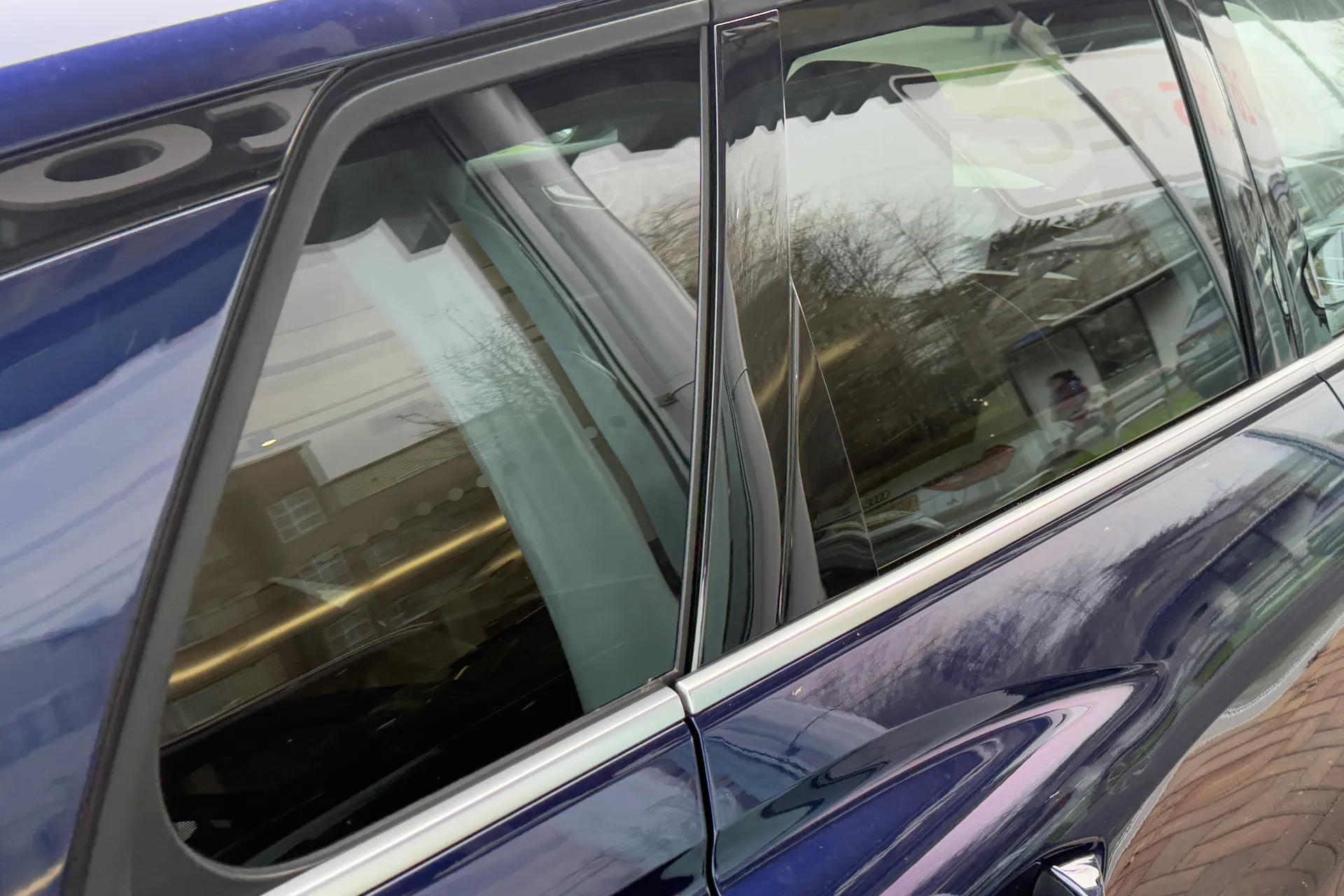 Audi Q4 thumbnail image number 35