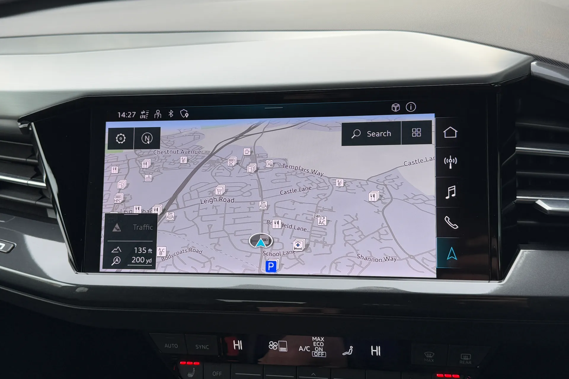 Audi Q4 thumbnail image number 4