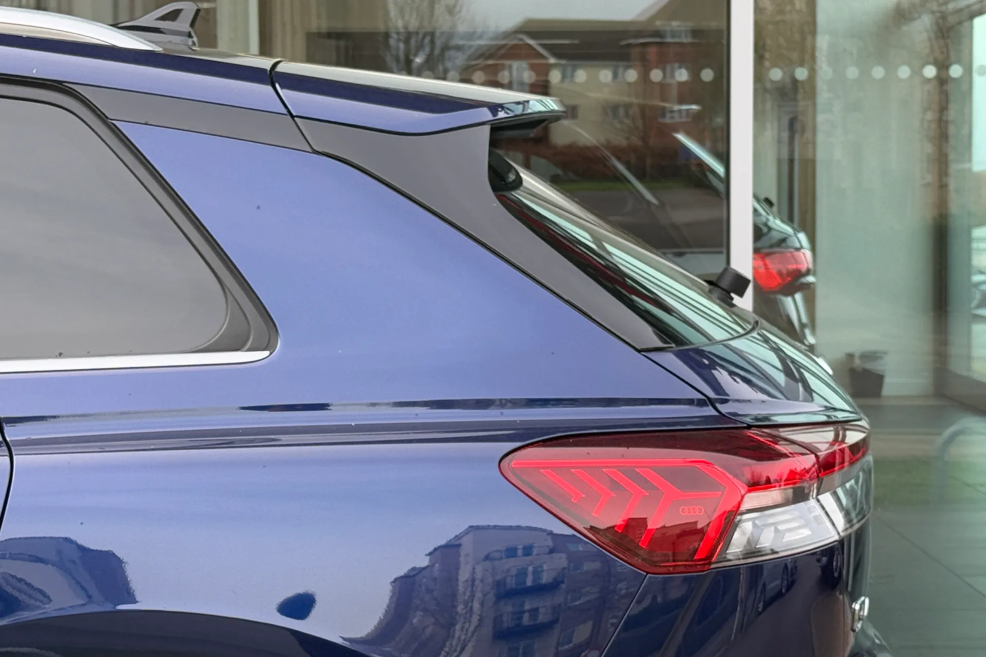 Audi Q4 thumbnail image number 48