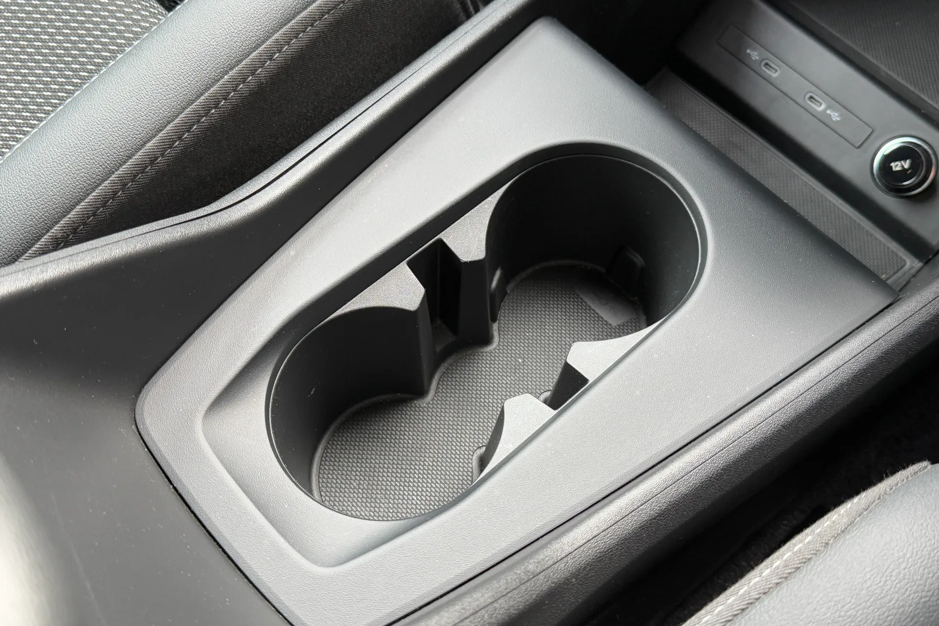 Audi Q4 thumbnail image number 24