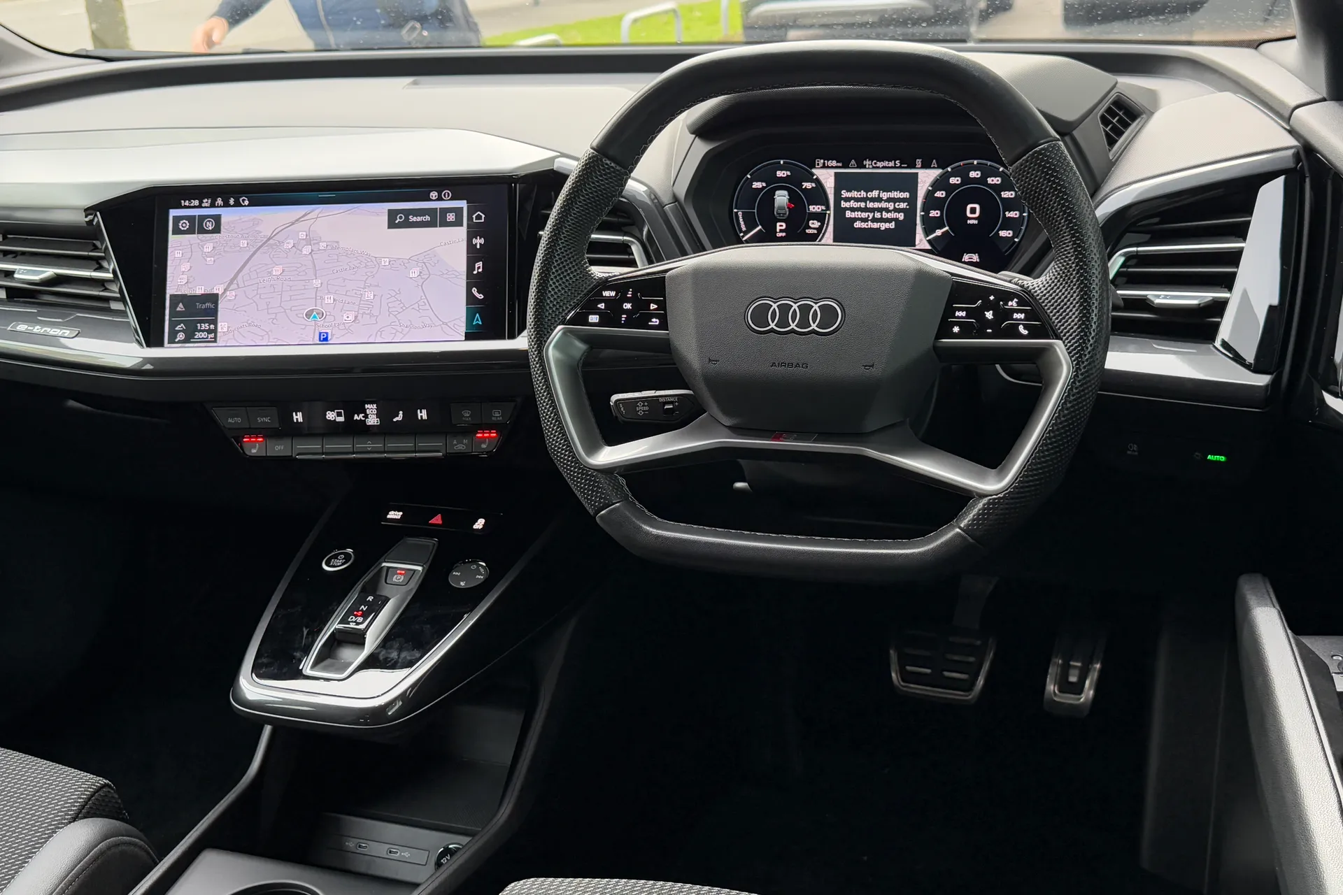 Audi Q4 thumbnail image number 38