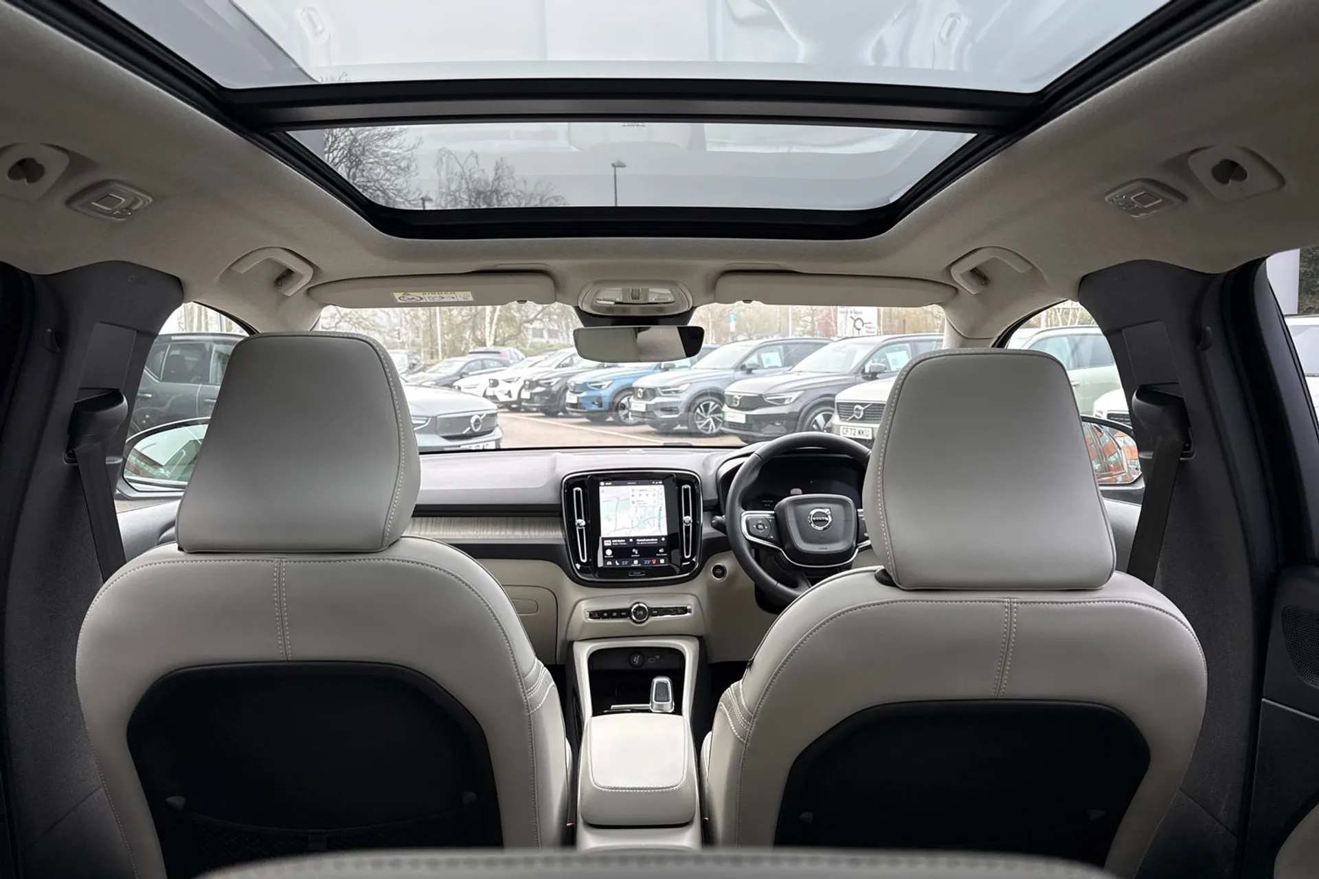 Volvo XC40 thumbnail image number 22