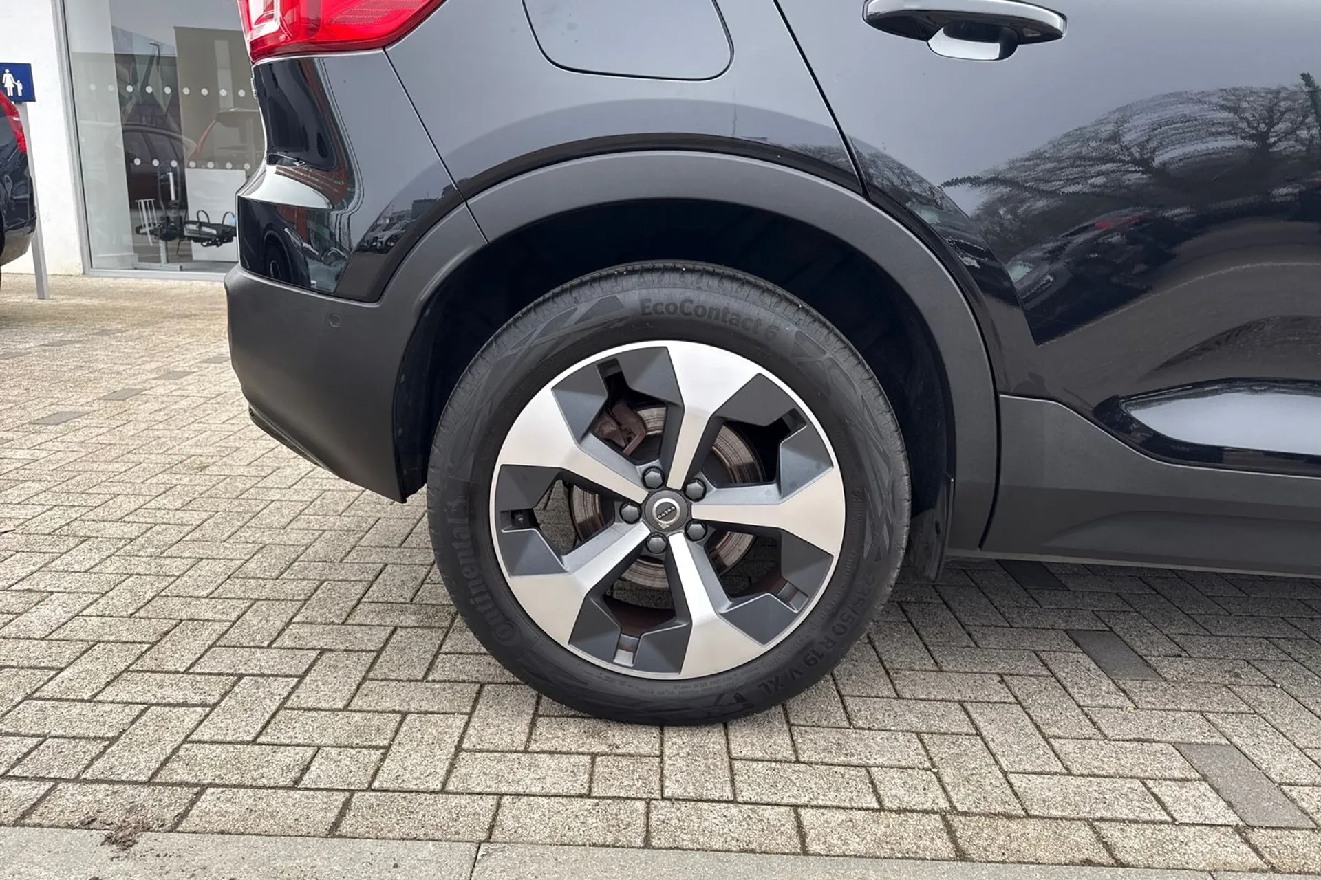 Volvo XC40 thumbnail image number 14