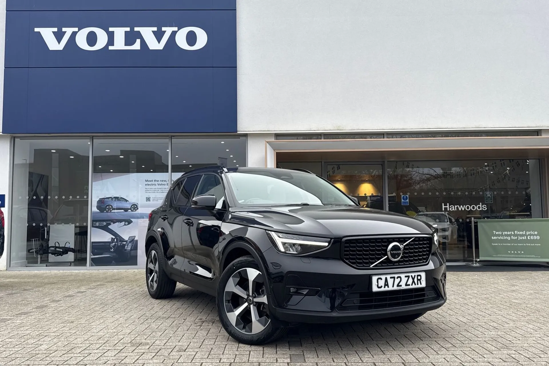 Volvo XC40 focused image