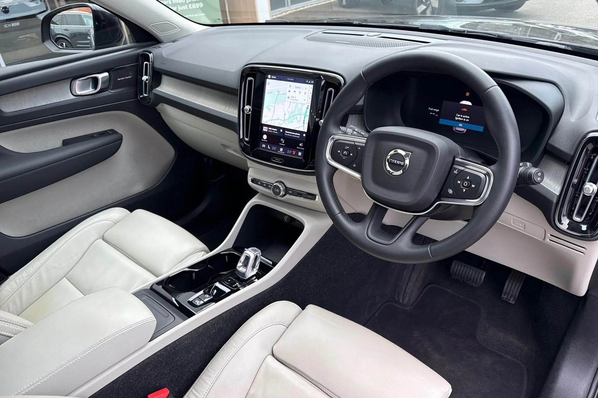 Volvo XC40 thumbnail image number 6