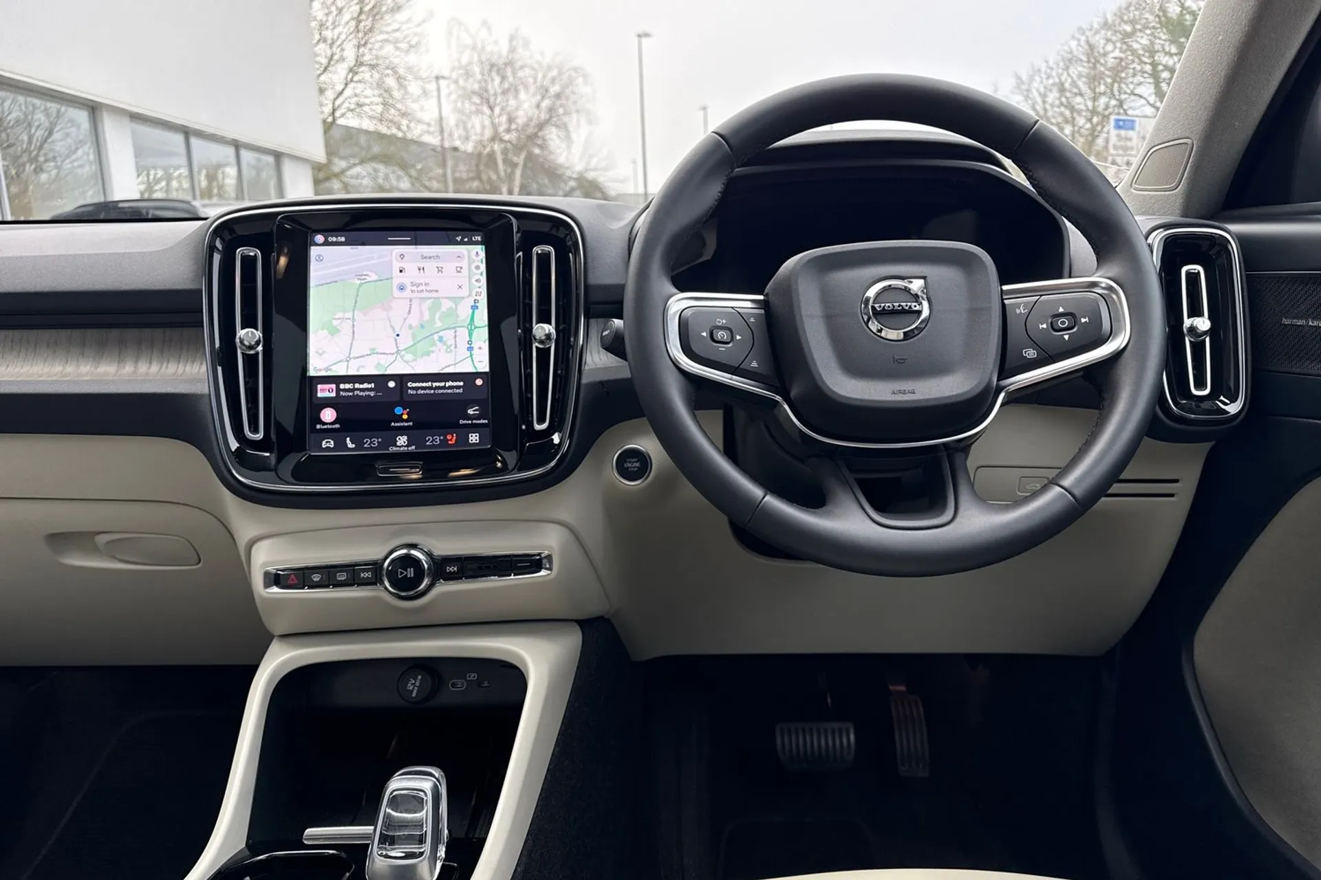 Volvo XC40 thumbnail image number 34