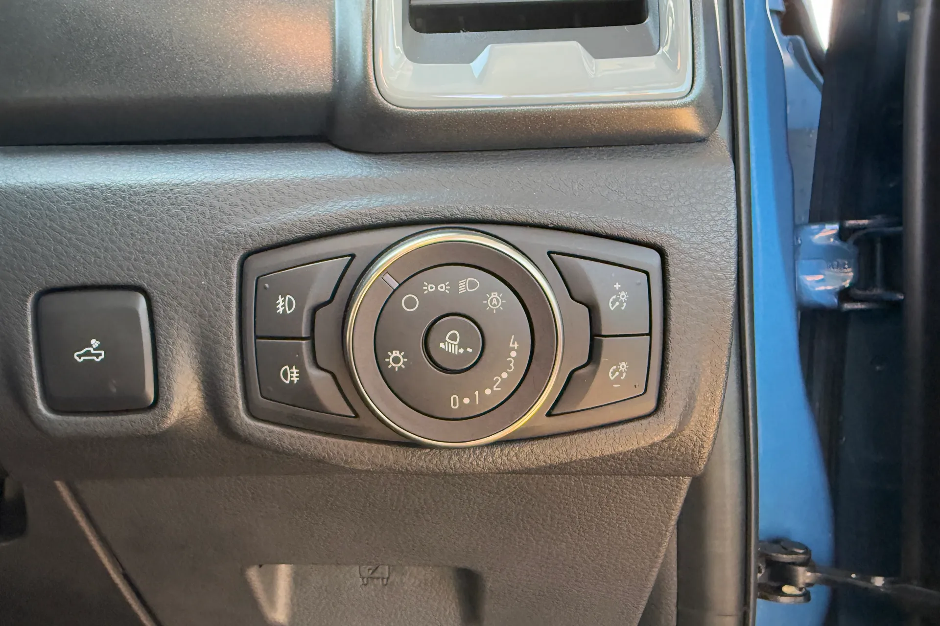 FORD RANGER thumbnail image number 54