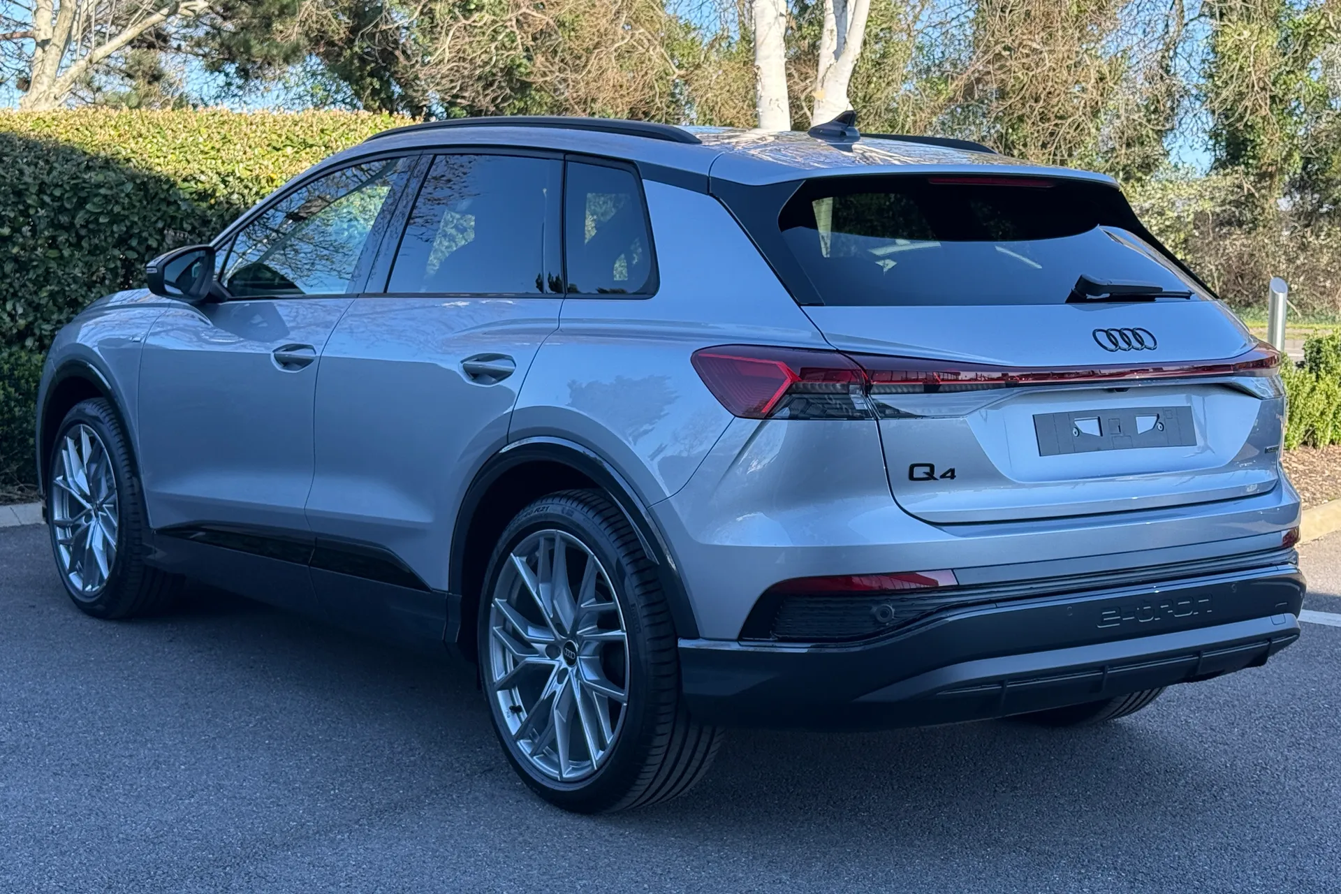 Audi Q4 e-tron thumbnail image number 19