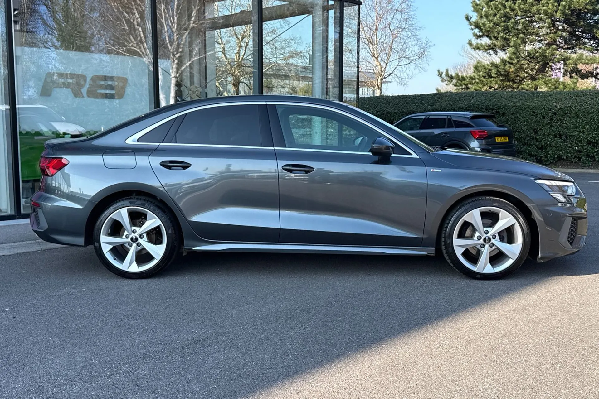 Audi A3 thumbnail image number 2