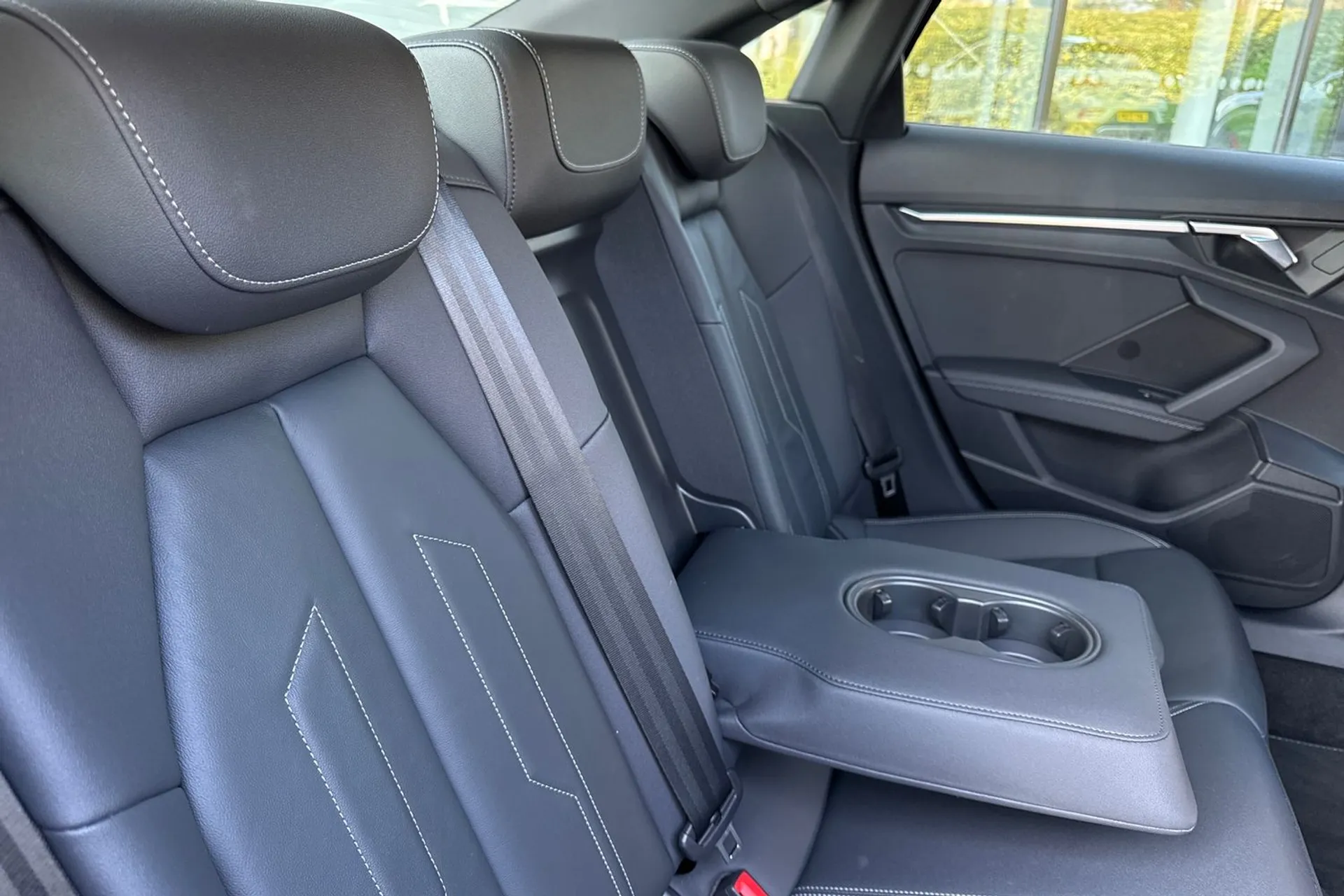 Audi A3 thumbnail image number 36