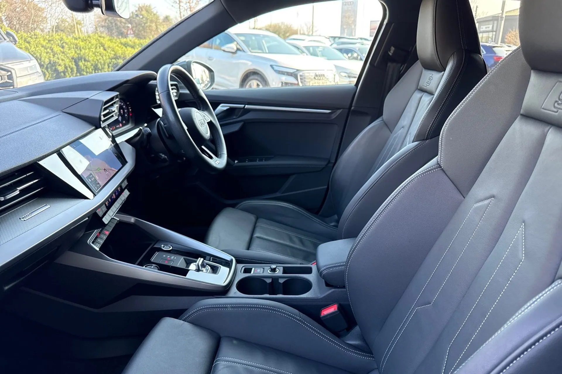 Audi A3 thumbnail image number 43