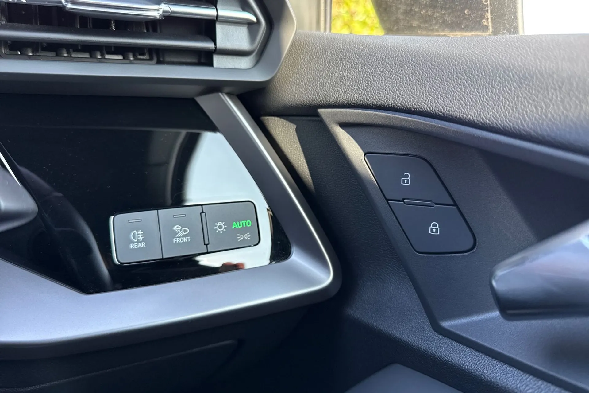 Audi A3 thumbnail image number 22