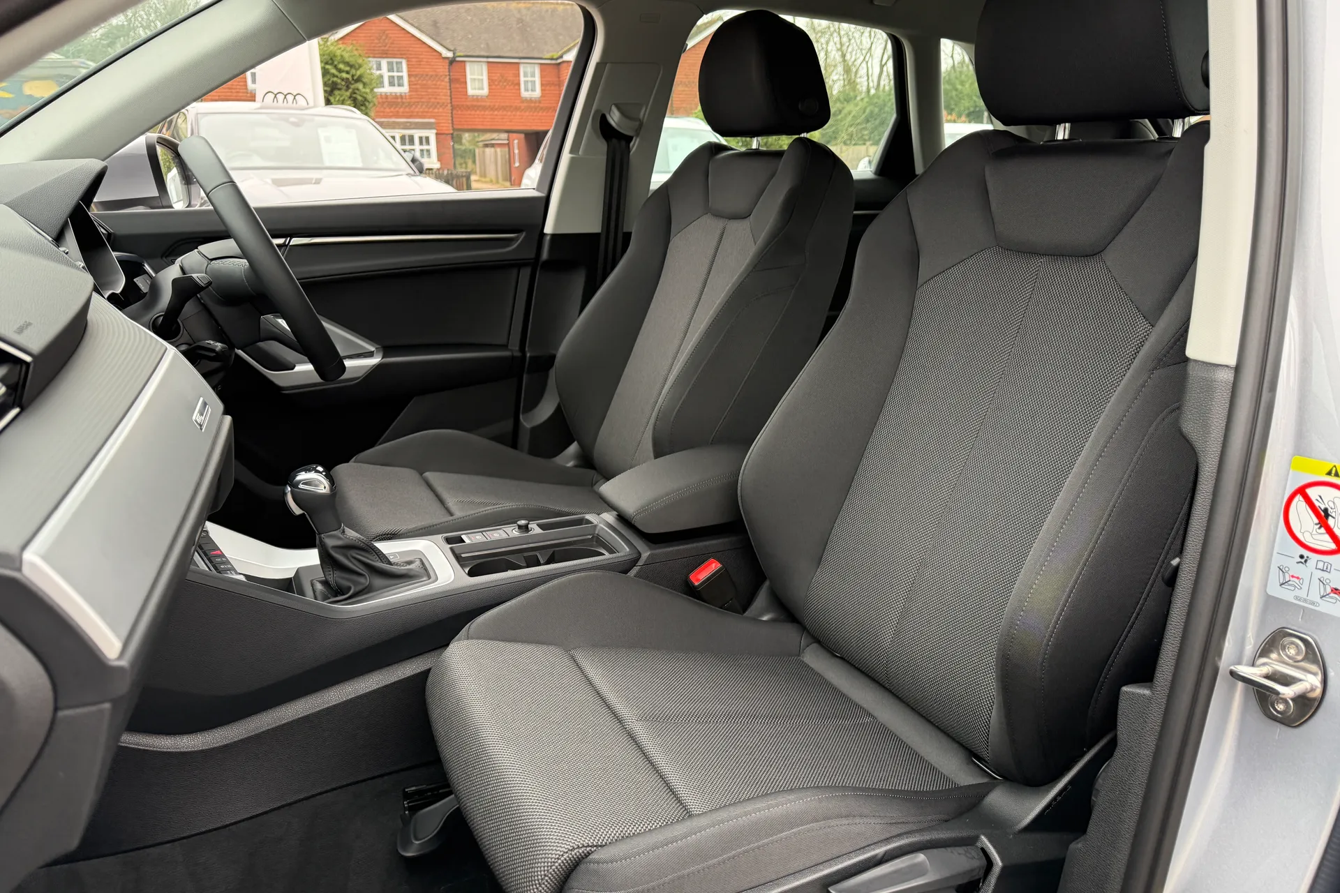 Audi Q3 thumbnail image number 27