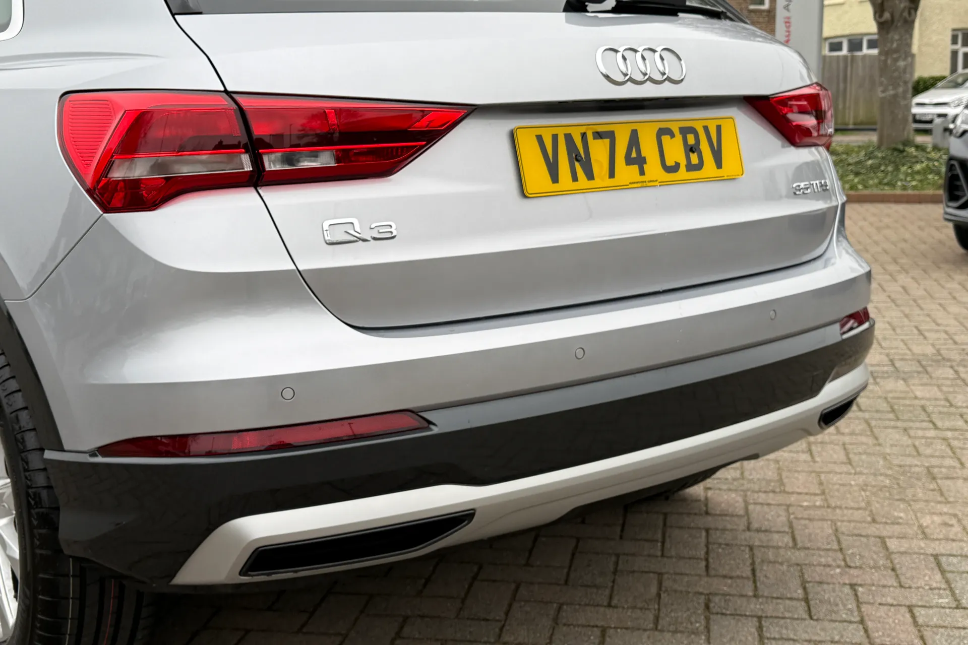 Audi Q3 thumbnail image number 46