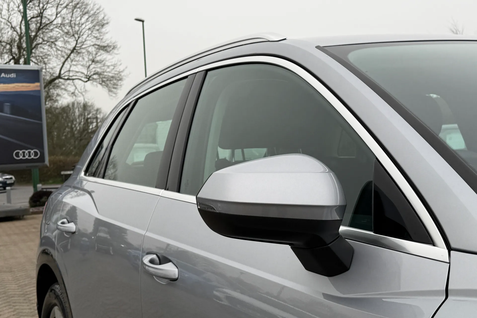 Audi Q3 thumbnail image number 44