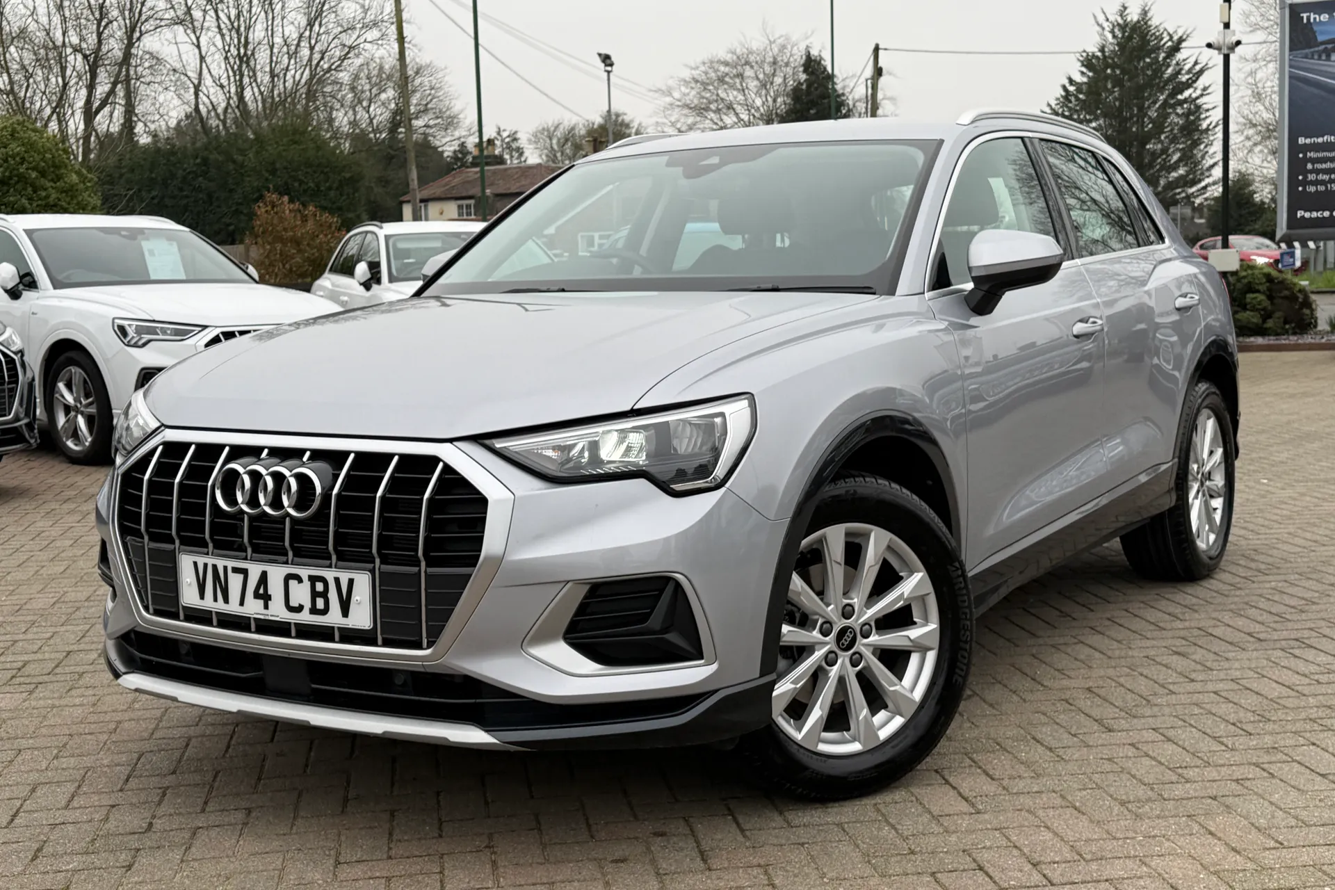 Audi Q3 thumbnail image number 23