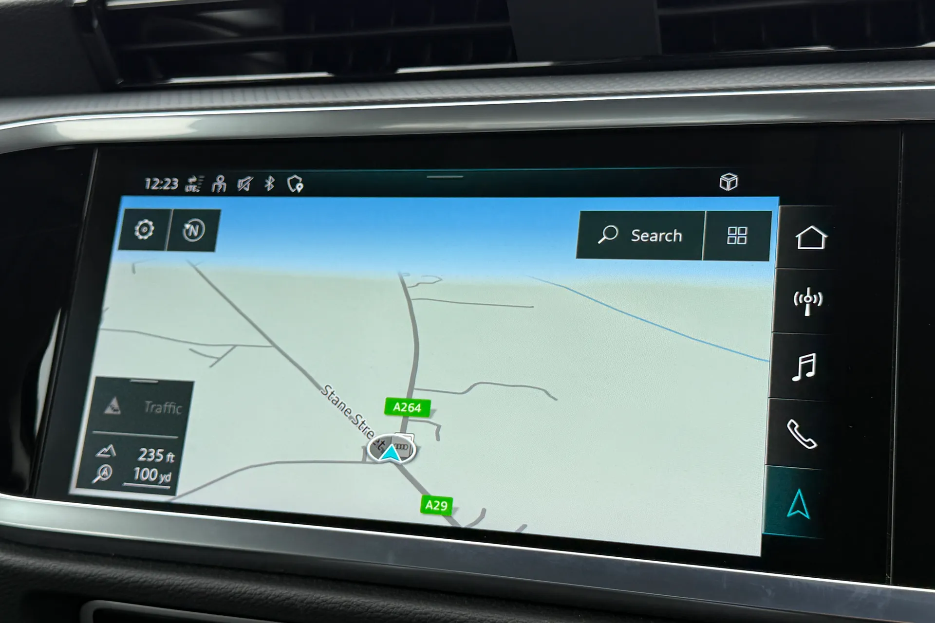 Audi Q3 thumbnail image number 4