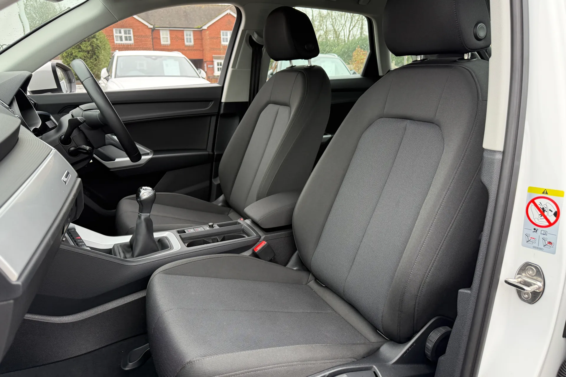 Audi Q3 thumbnail image number 27