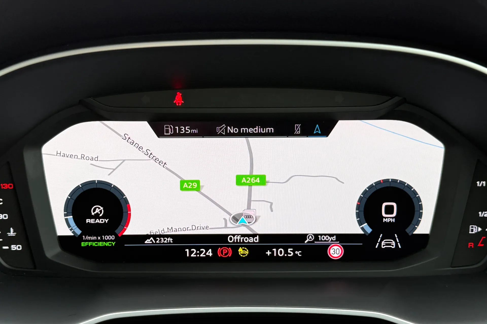 Audi Q3 thumbnail image number 12