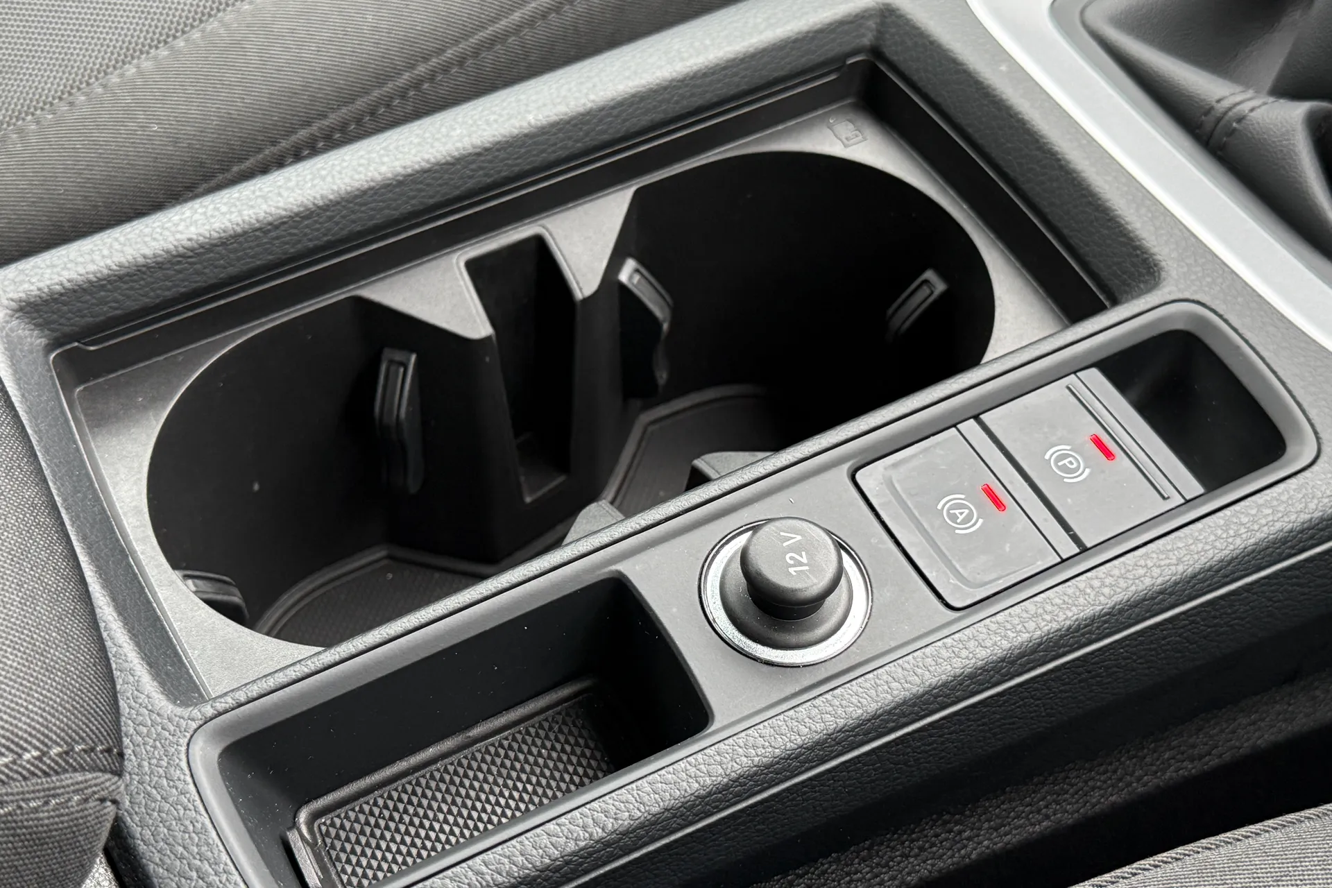 Audi Q3 thumbnail image number 37