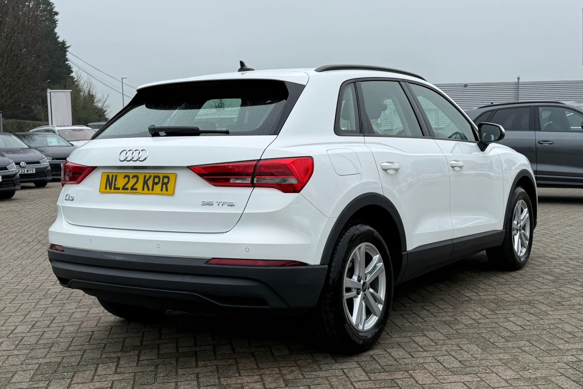 Audi Q3 thumbnail image number 28