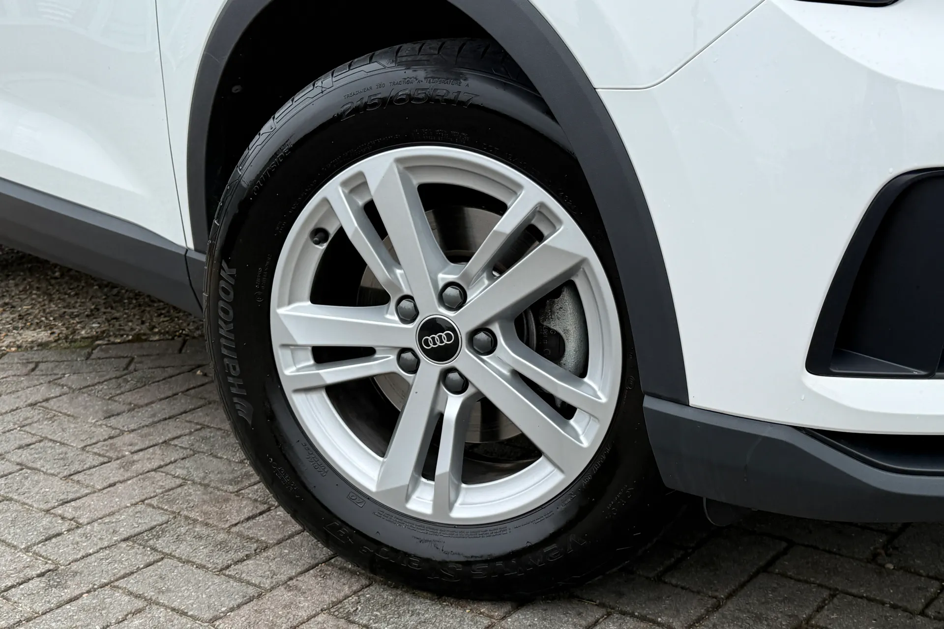 Audi Q3 thumbnail image number 7