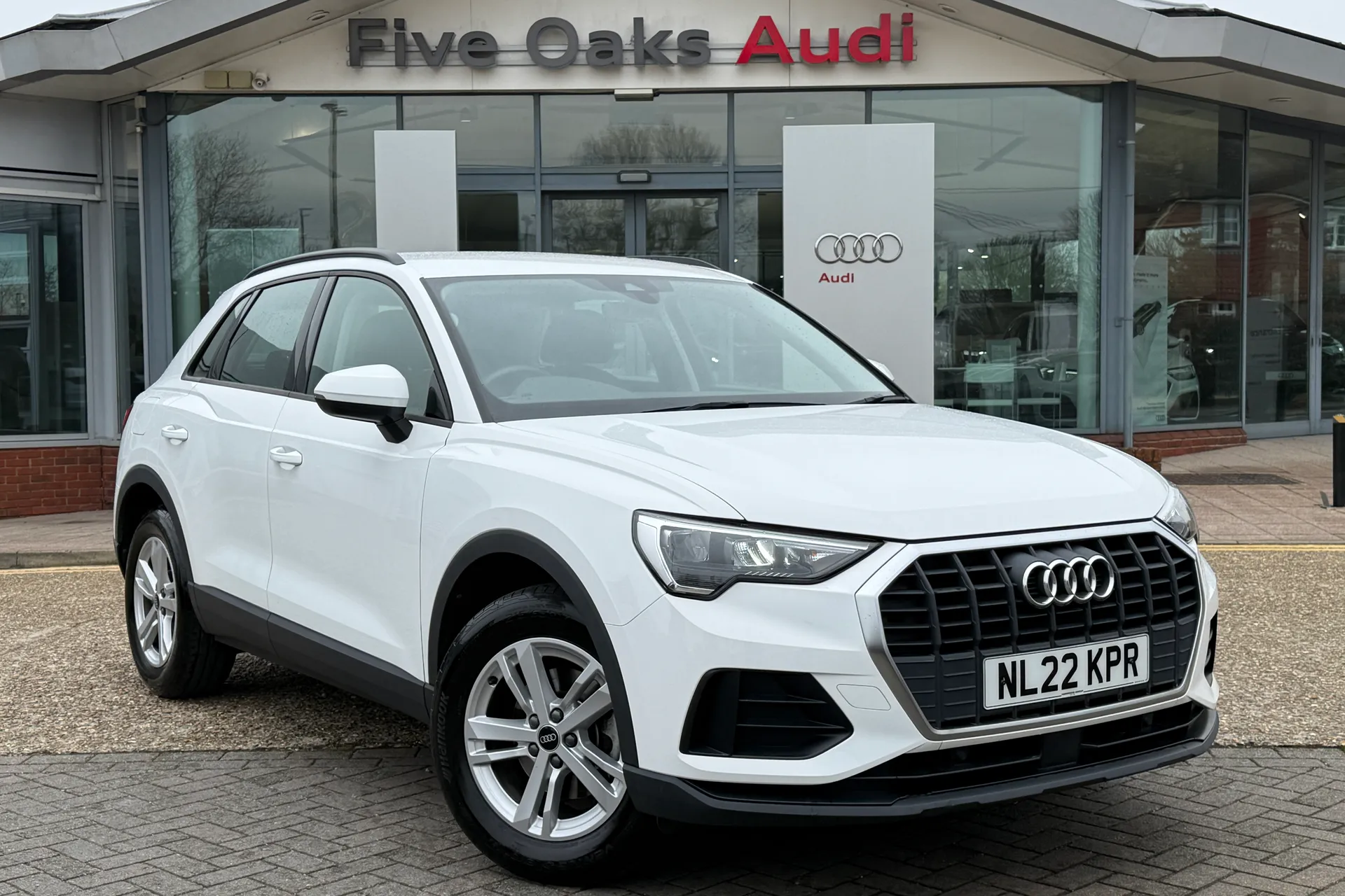 Audi Q3 focused image