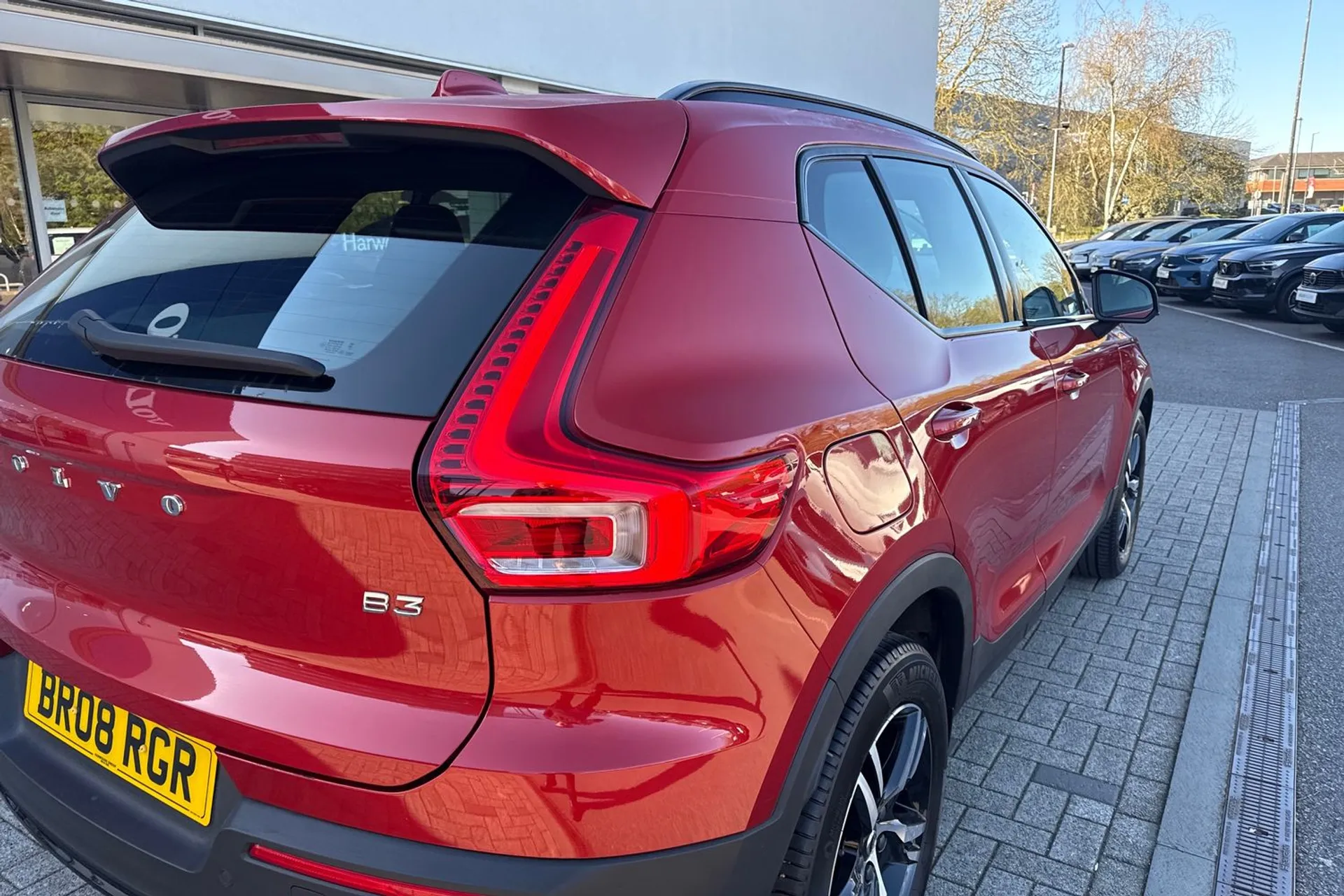 Volvo XC40 thumbnail image number 14
