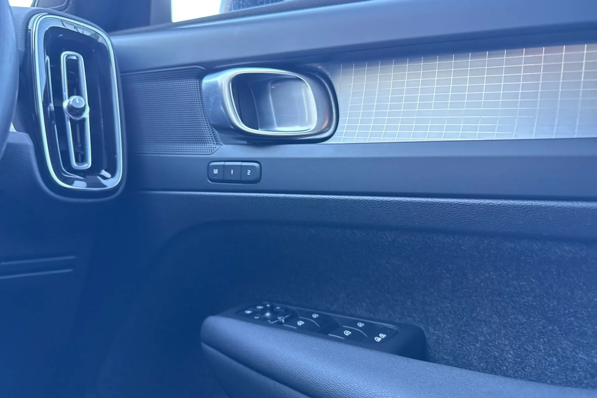 Volvo XC40 thumbnail image number 41