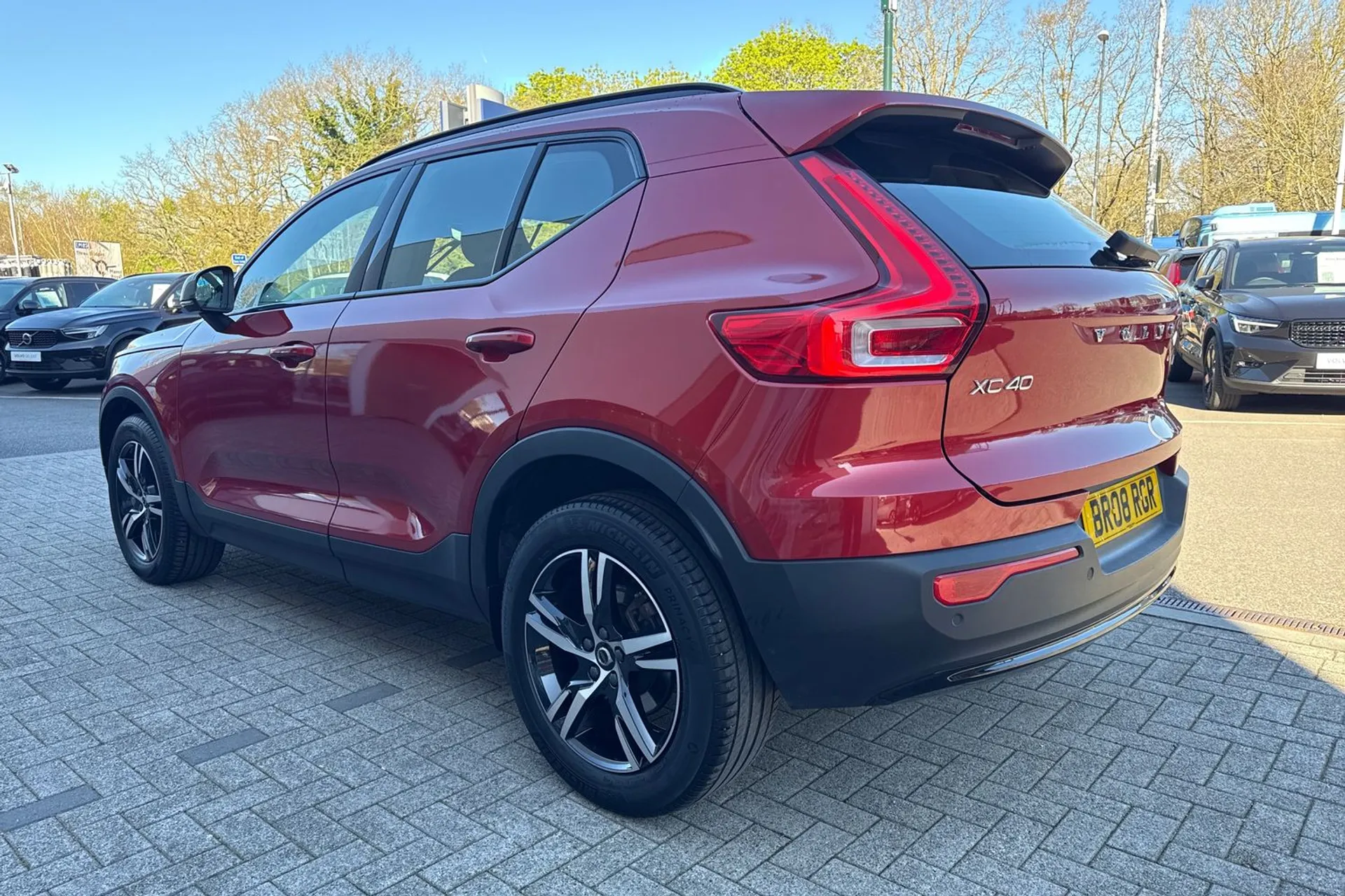 Volvo XC40 thumbnail image number 9