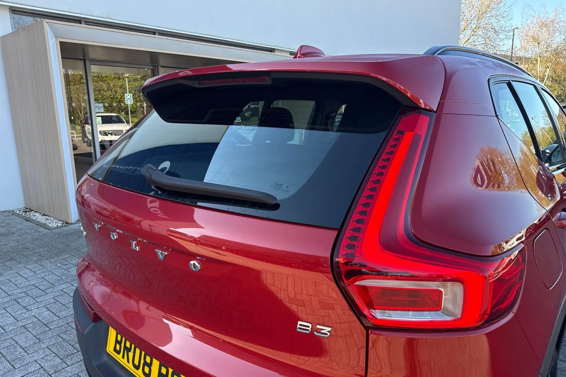 Volvo XC40 thumbnail image number 15