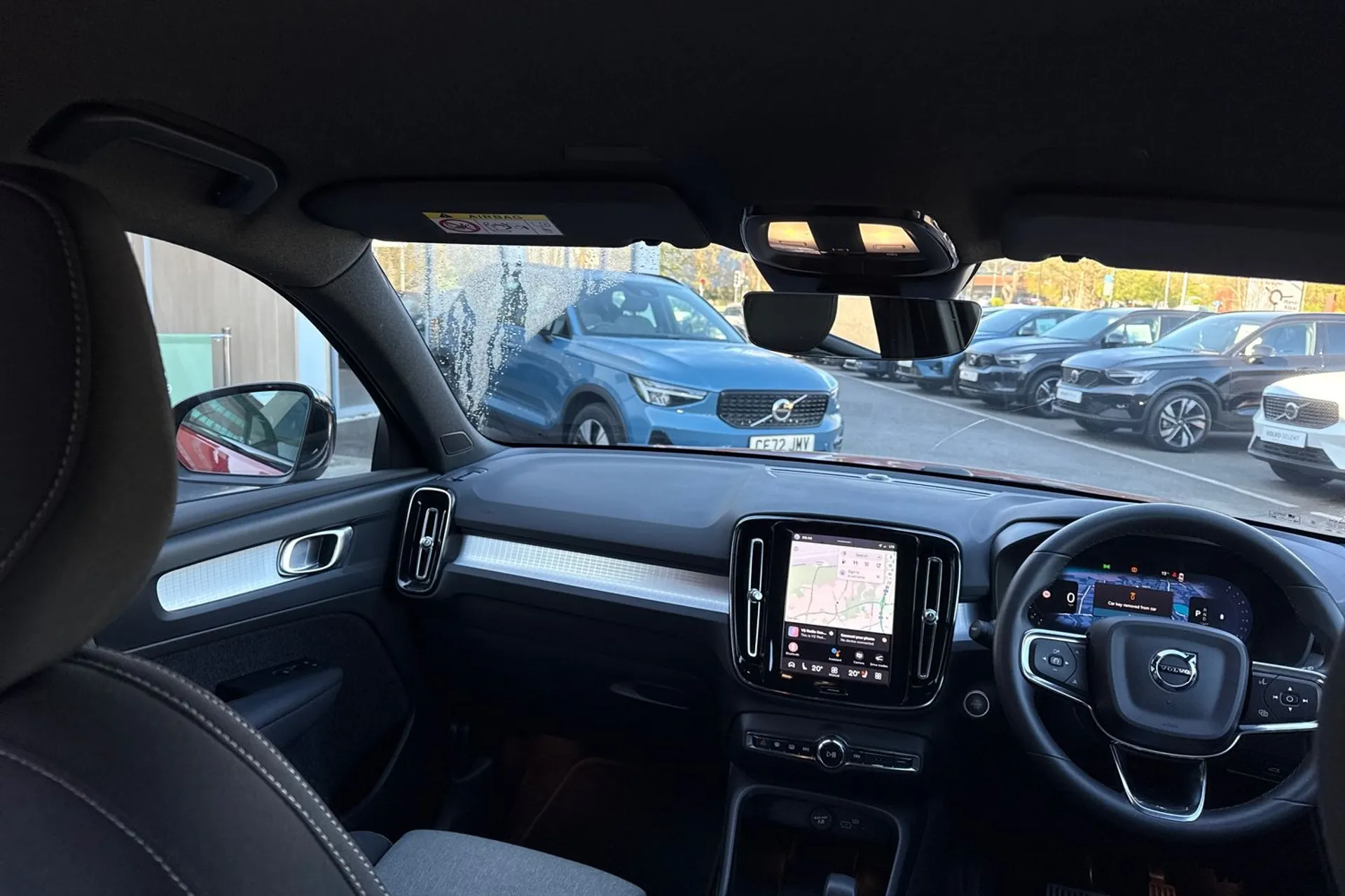 Volvo XC40 thumbnail image number 32