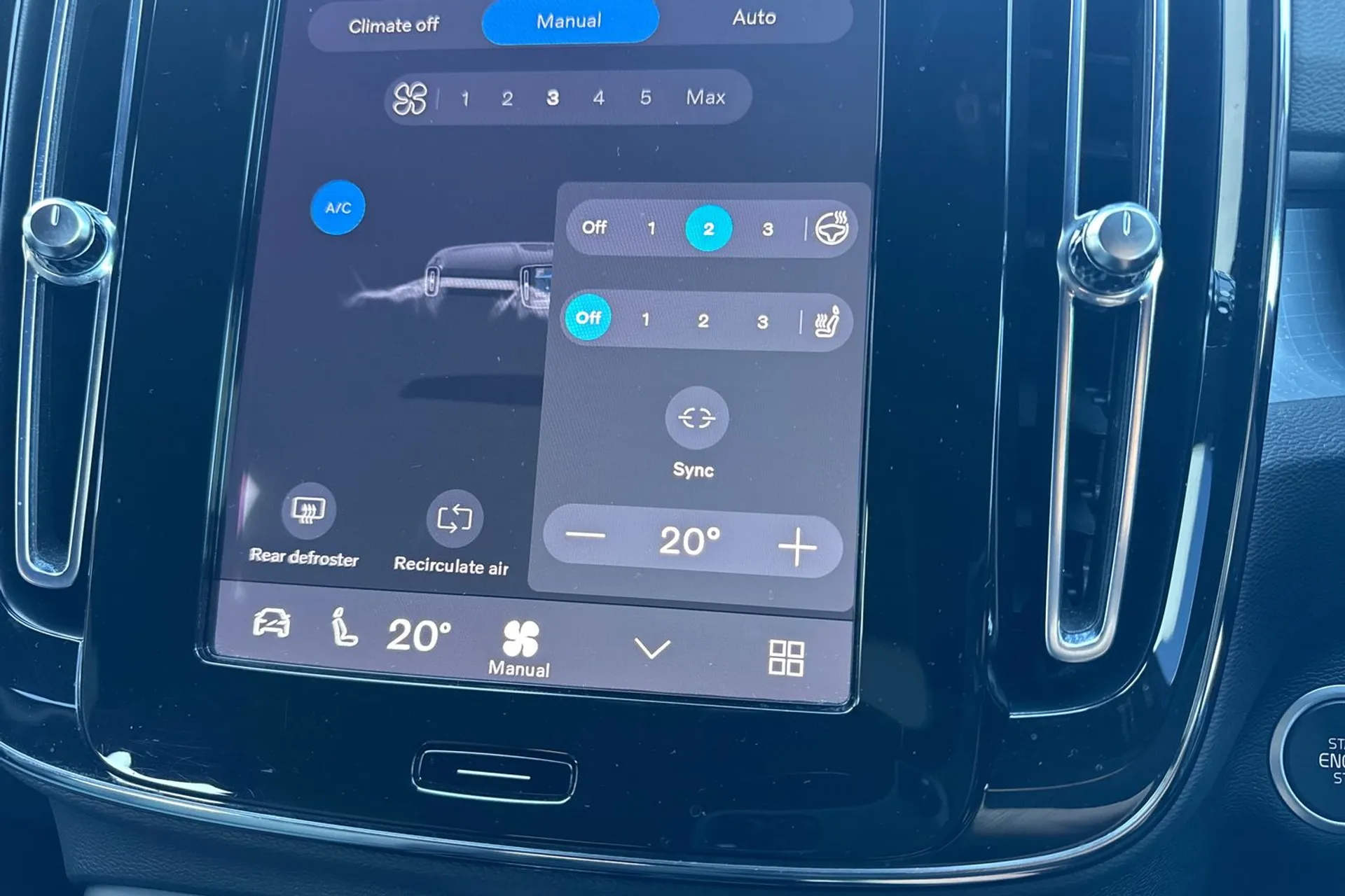 Volvo XC40 thumbnail image number 39