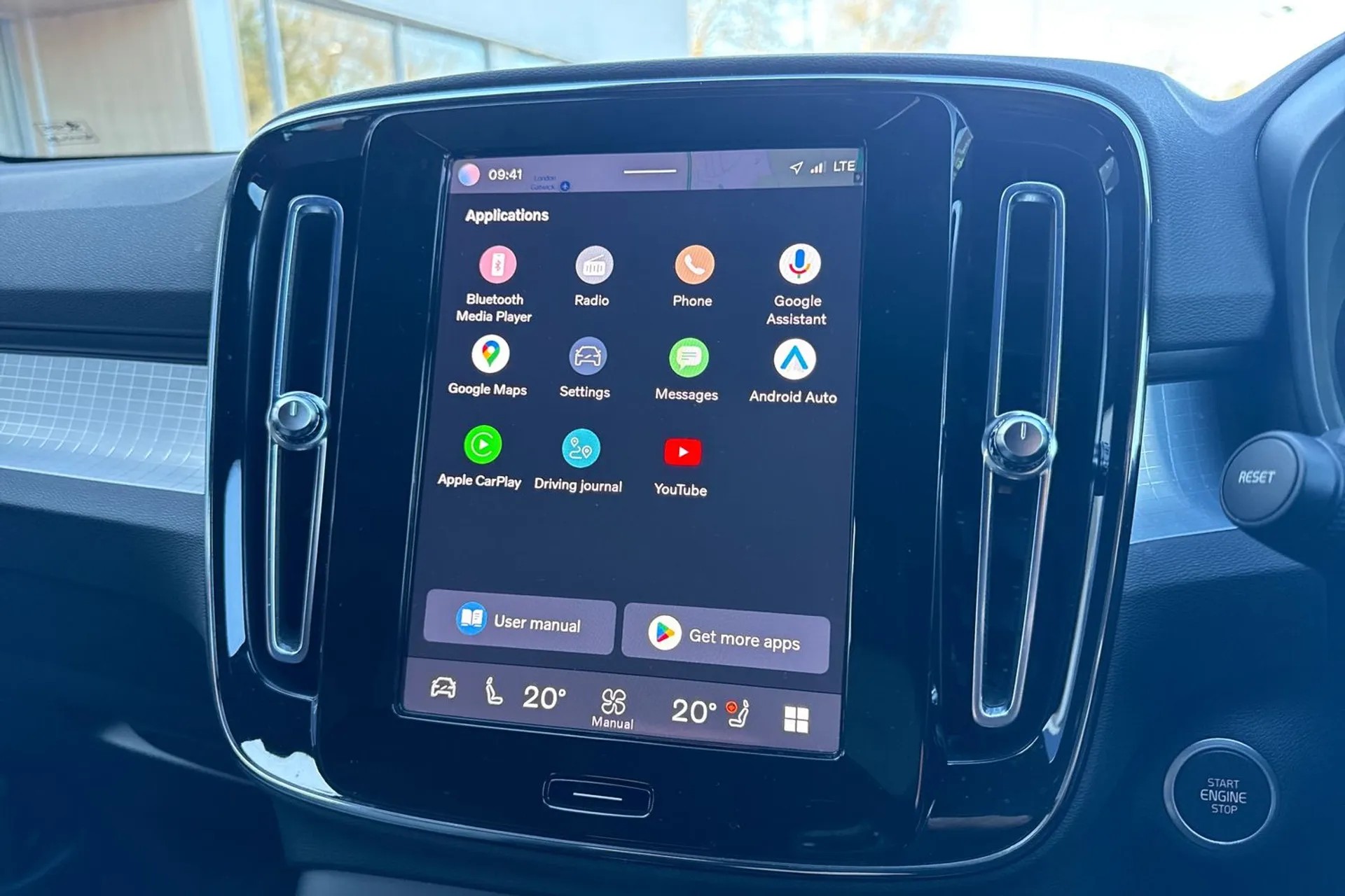 Volvo XC40 thumbnail image number 40