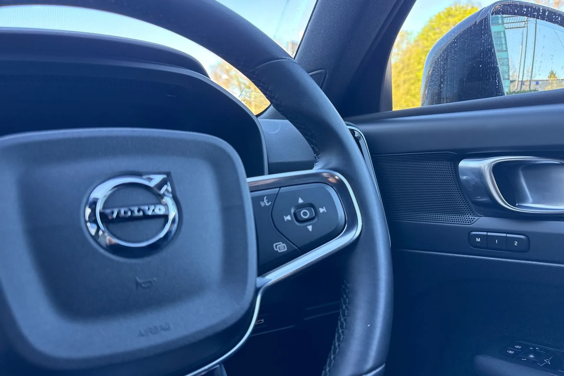 Volvo XC40 thumbnail image number 37