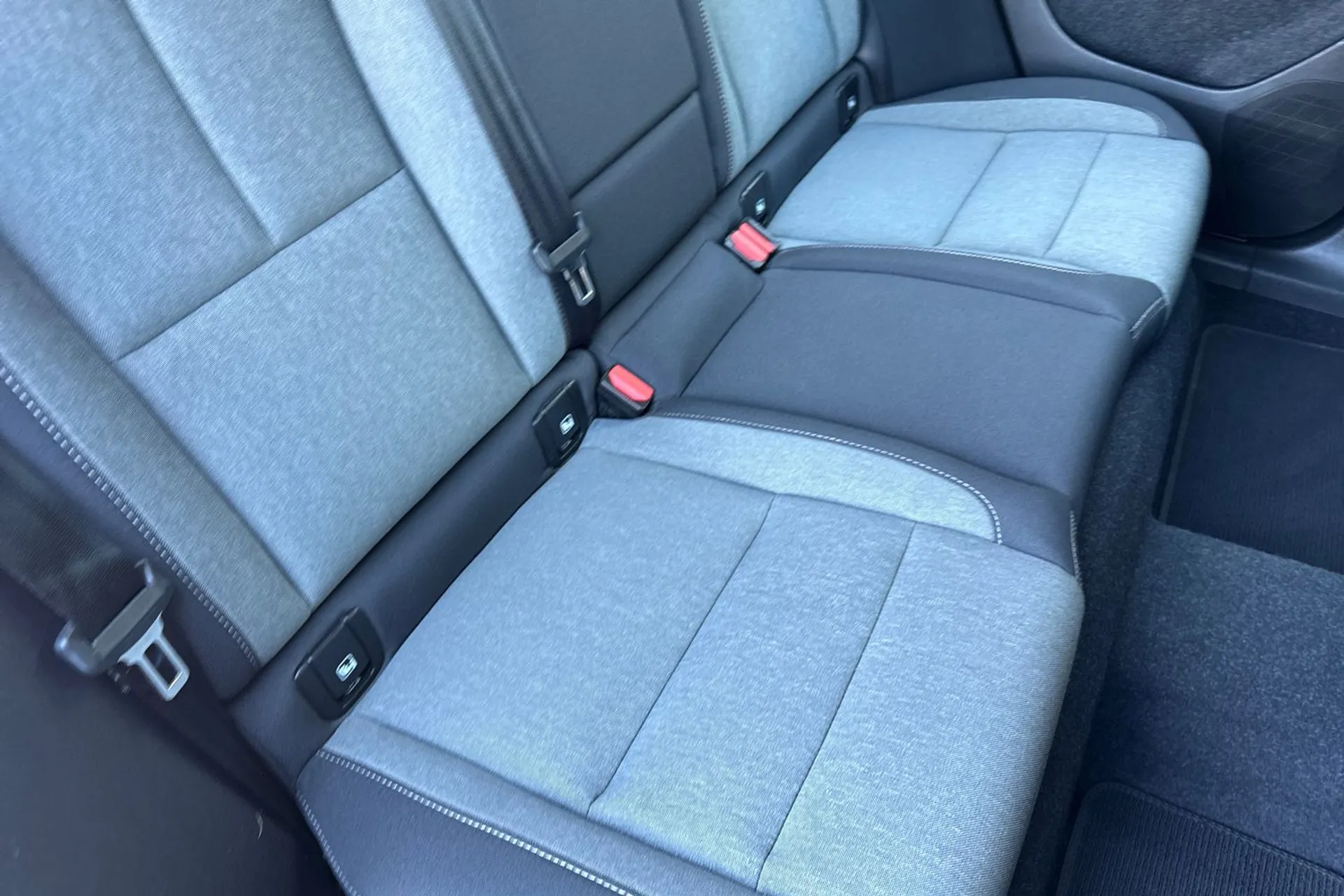 Volvo XC40 thumbnail image number 24