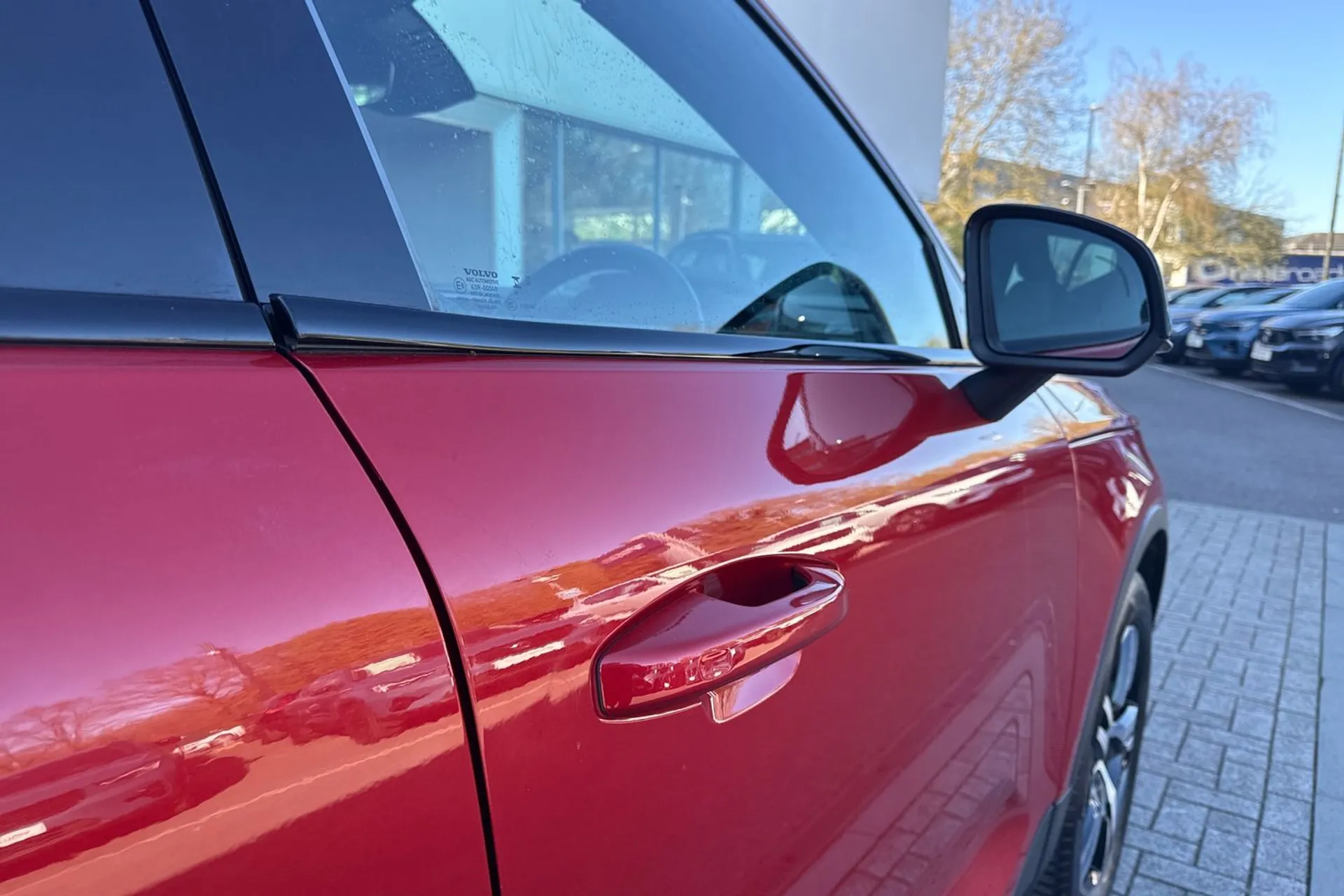 Volvo XC40 thumbnail image number 16