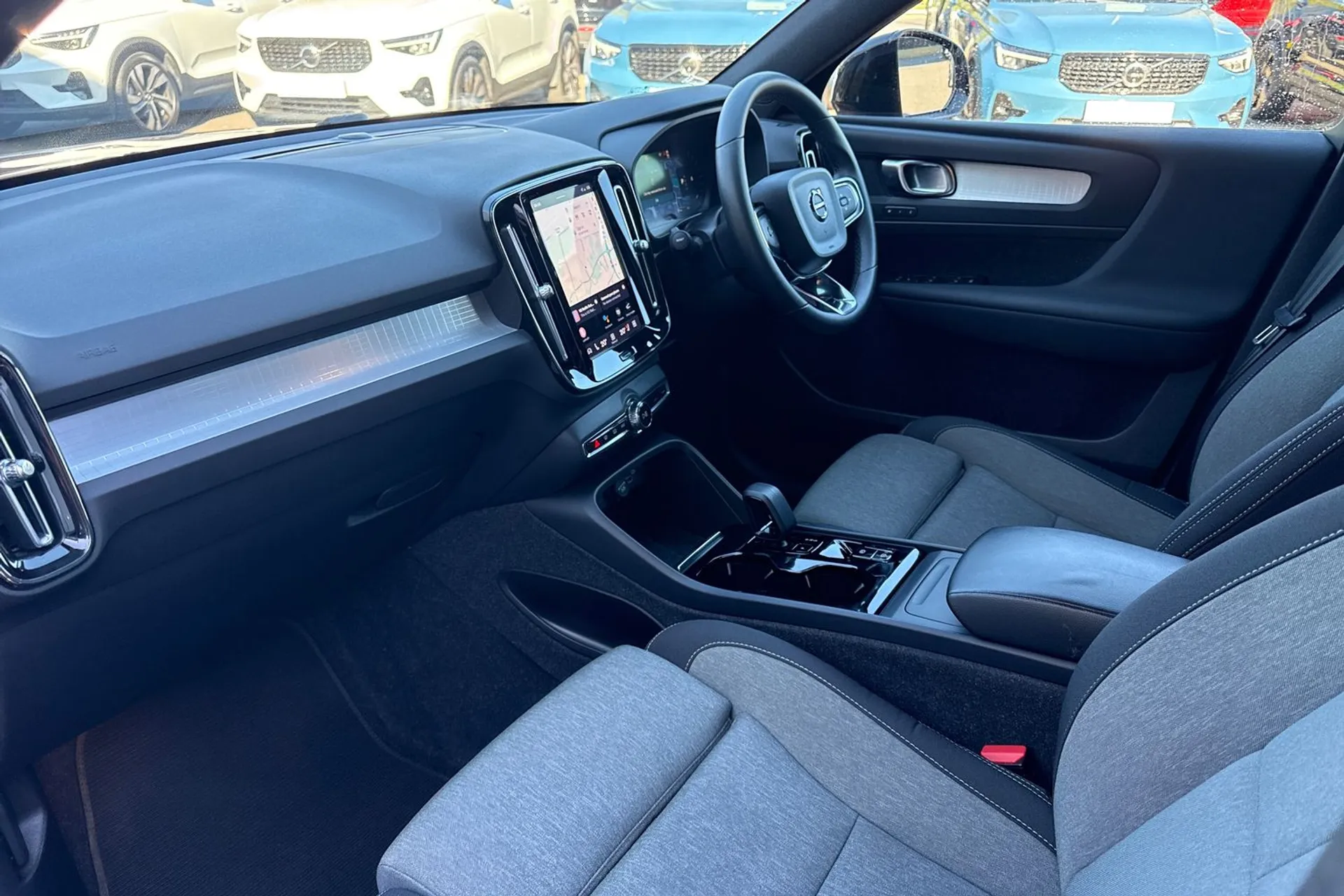 Volvo XC40 thumbnail image number 27