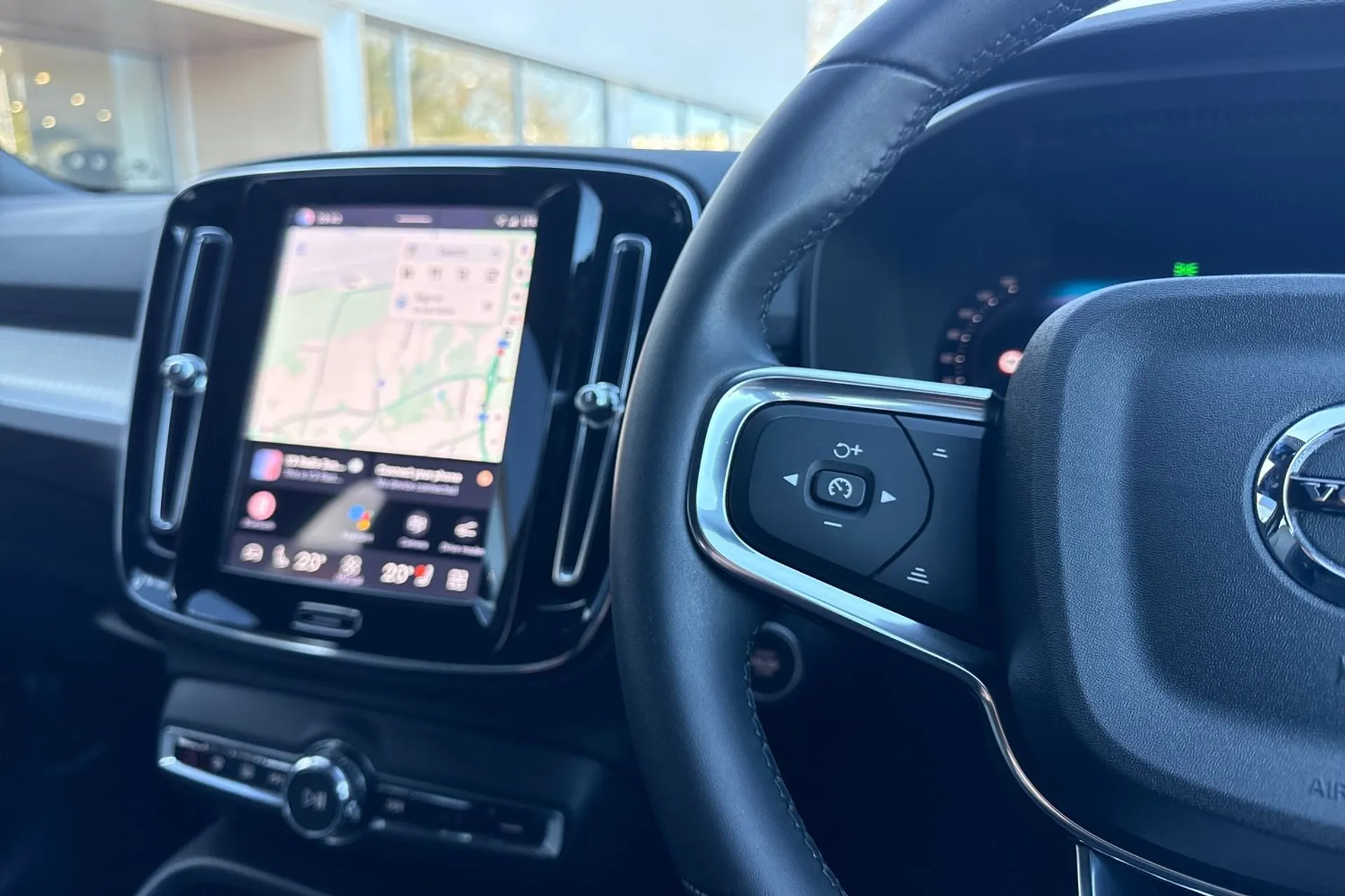 Volvo XC40 thumbnail image number 36