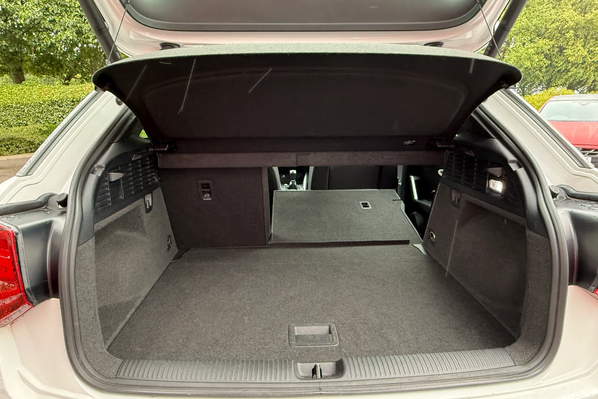 Audi Q2 thumbnail image number 44