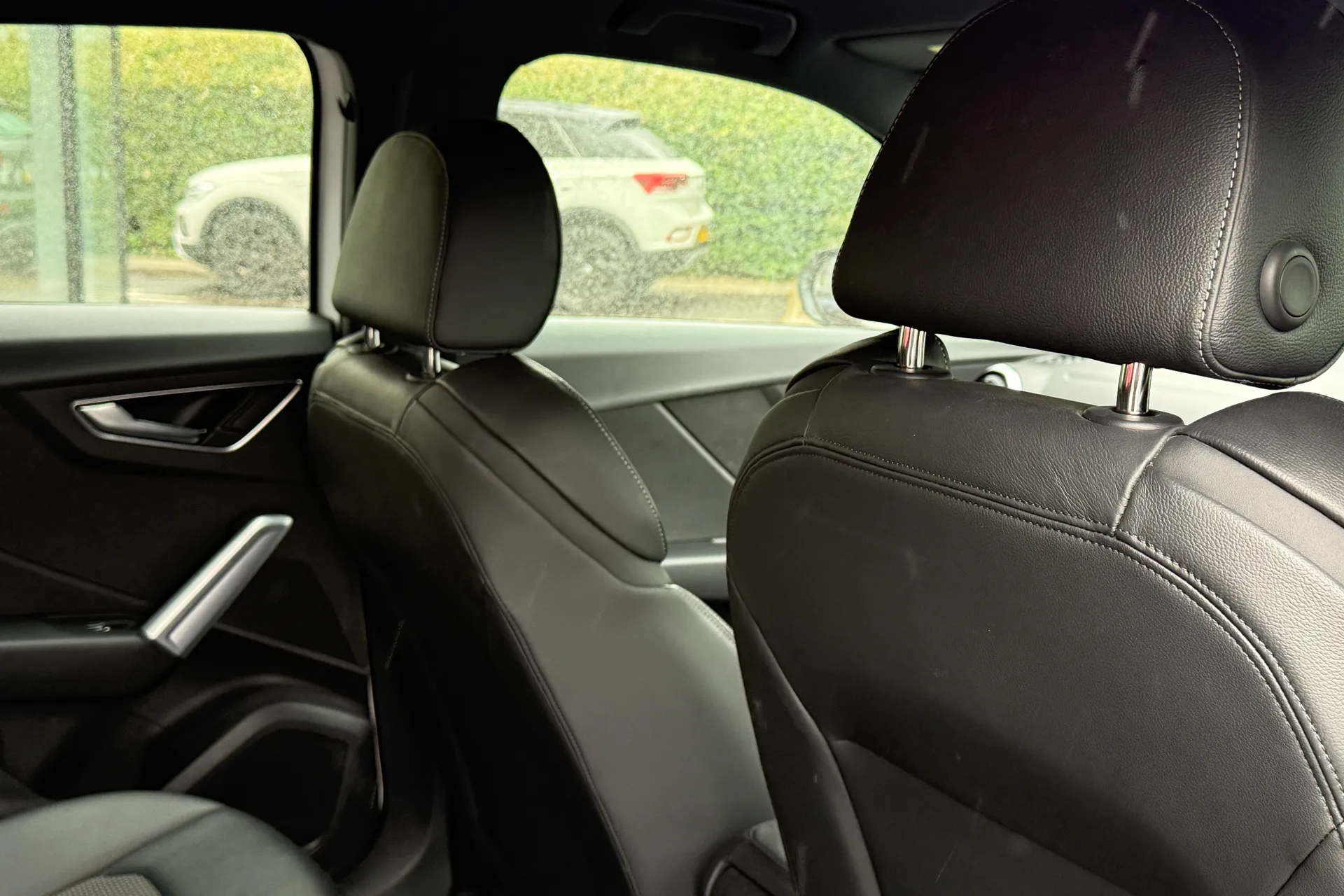 Audi Q2 thumbnail image number 38