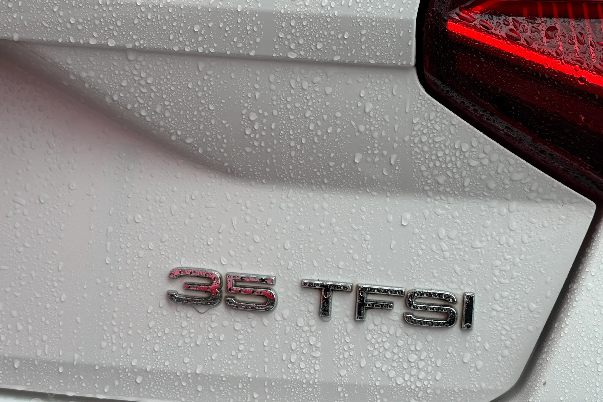 Audi Q2 thumbnail image number 27